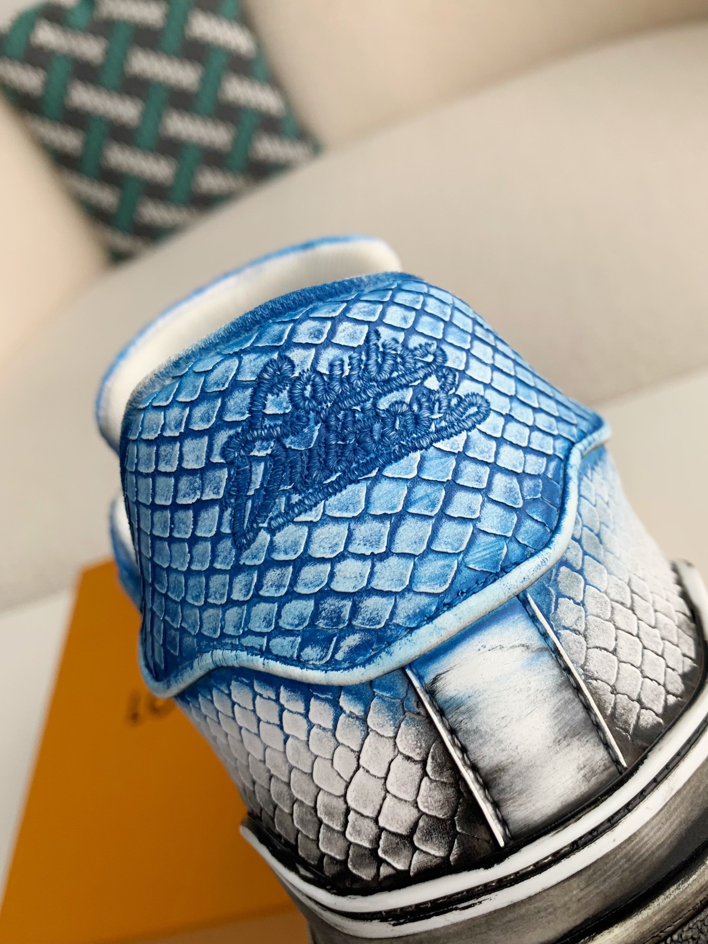 「#3314」 LOUIS VUITTON TRAINER SNEAKERS