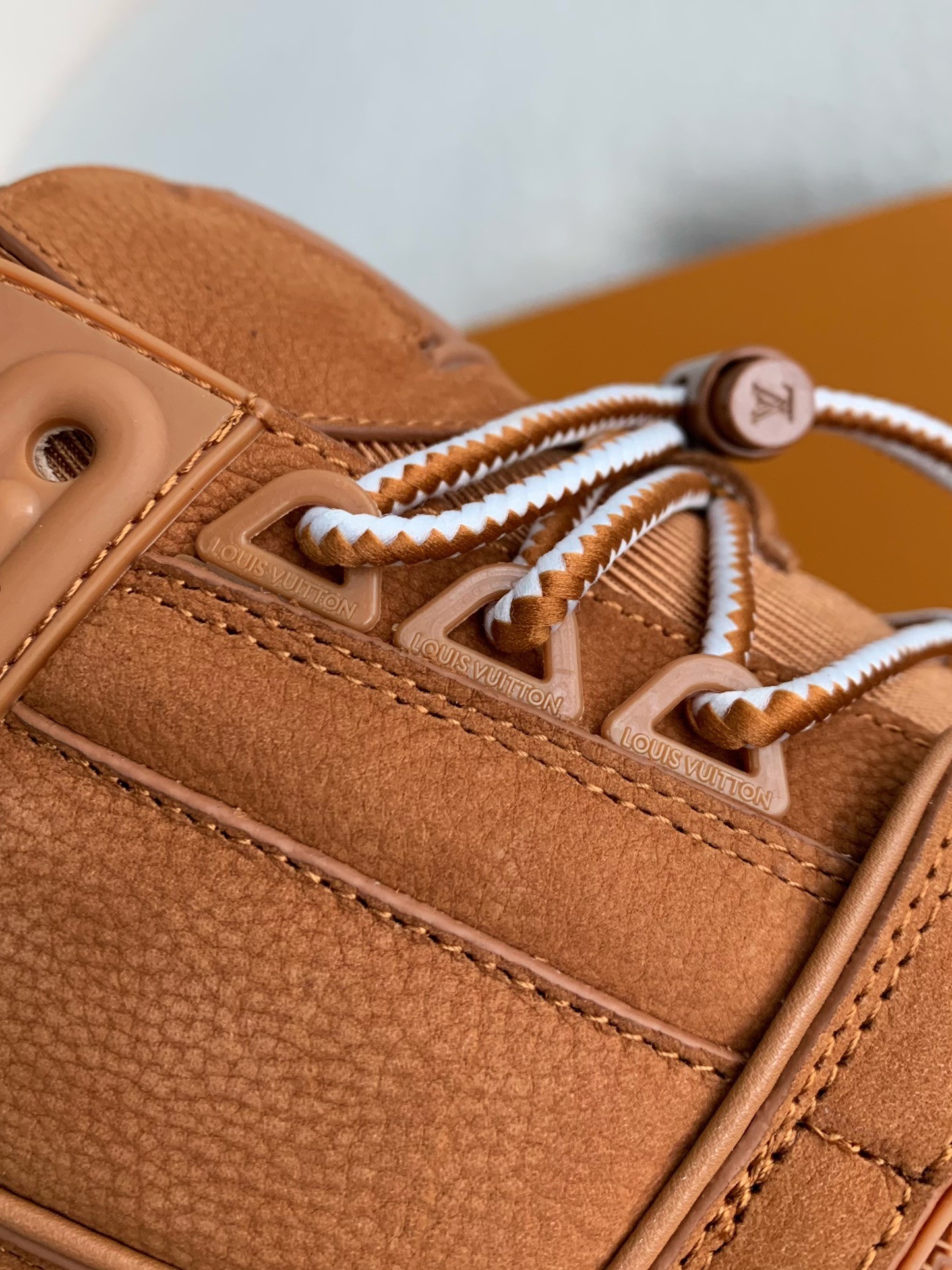 「#3050」LOUIS VUITTON SNEAKERS