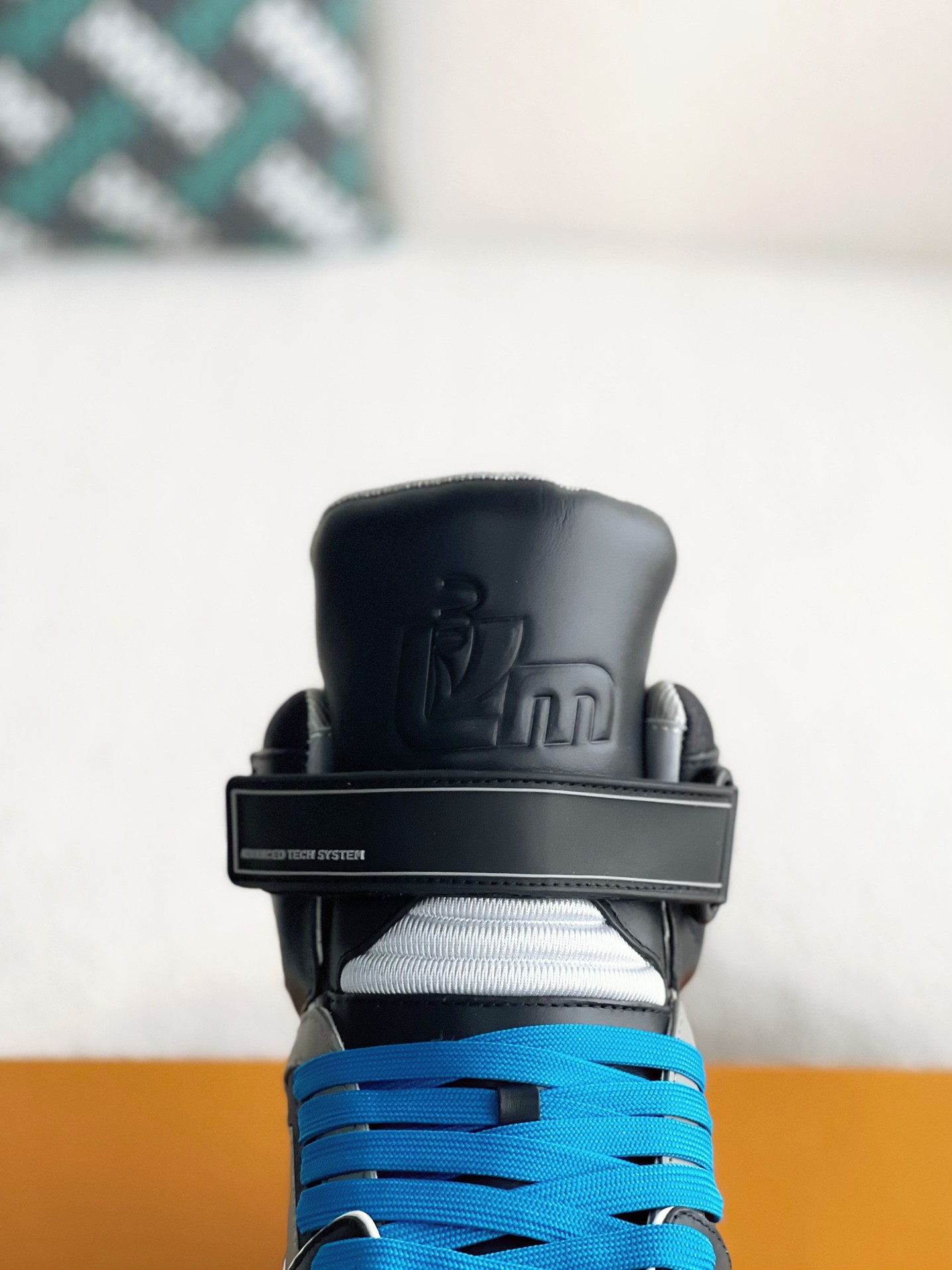 「#3105」LOUIS VUITTON TRAINER SNEAKERS