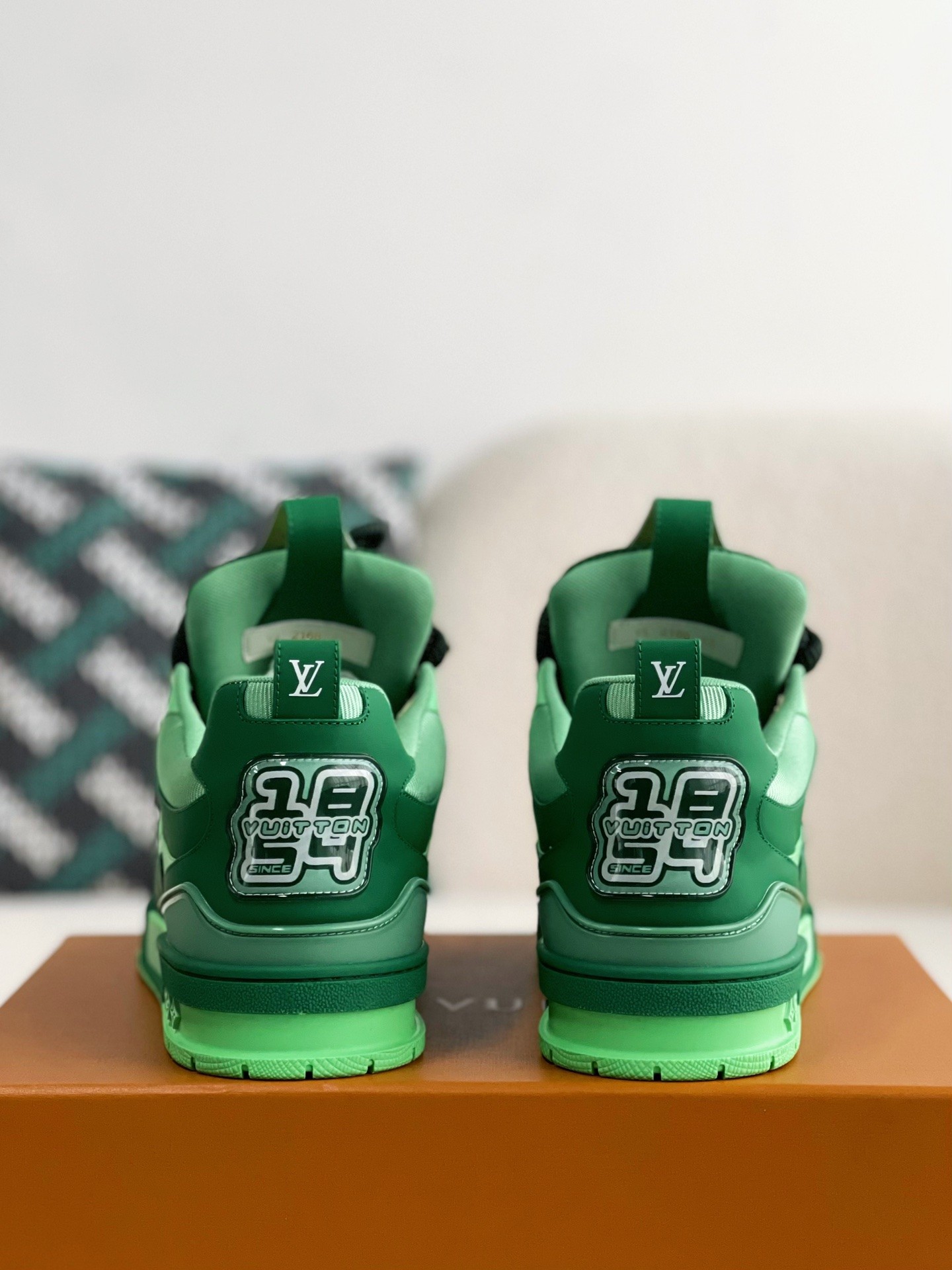 「#3556」LOUIS VUITTON SKATE SNEAKERS