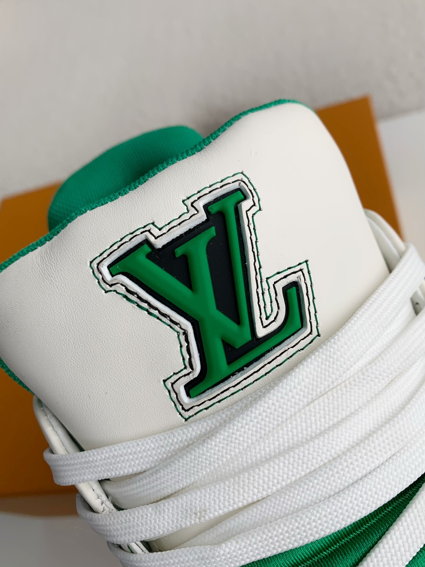 「#3312」 LOUIS VUITTON TRAINER SNEAKERS