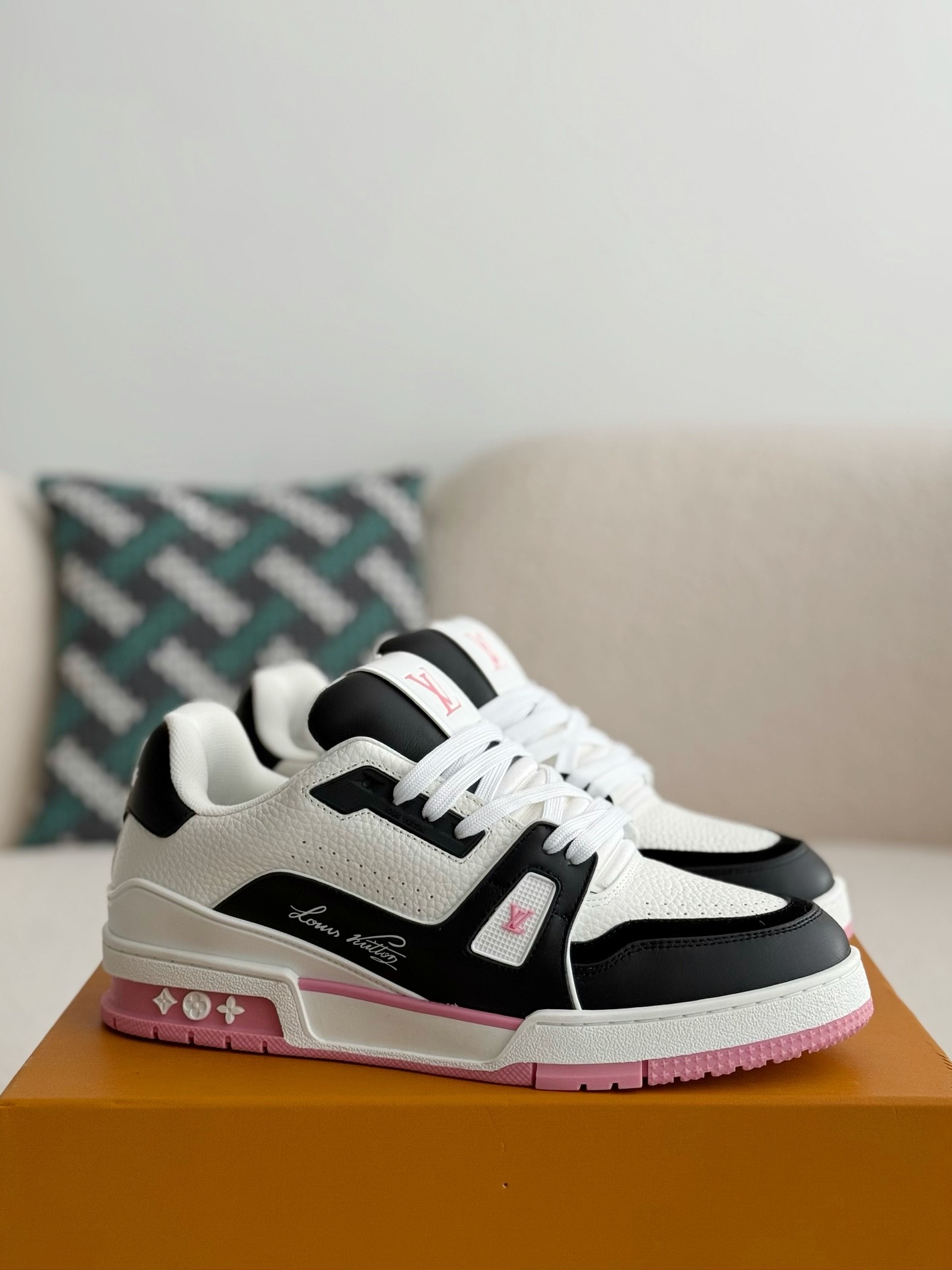 「#3721」LOUIS VUITTON TRAINER SNEAKERS