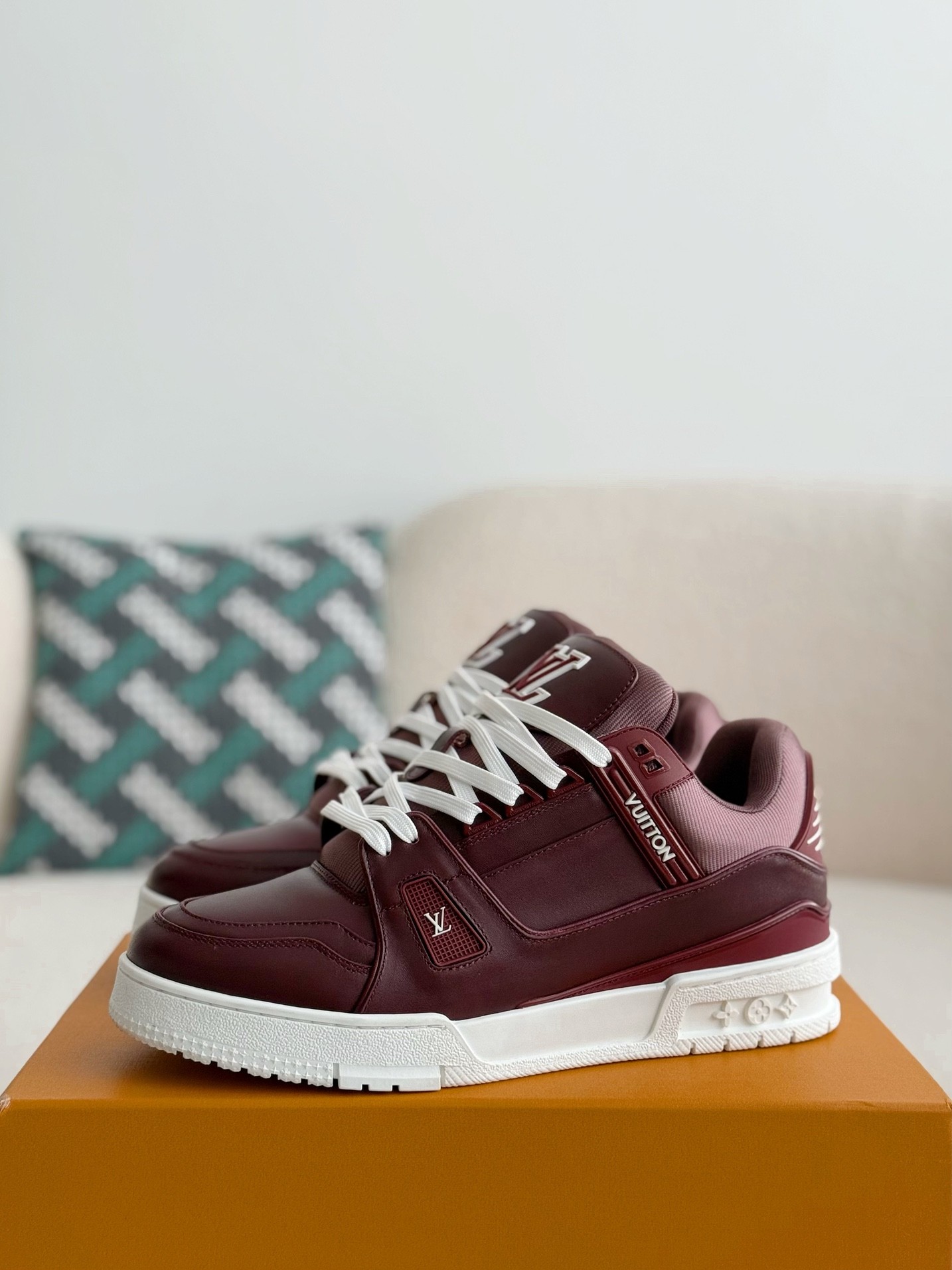 「#3741」 LOUIS VUITTON TRAINER SNEAKERS