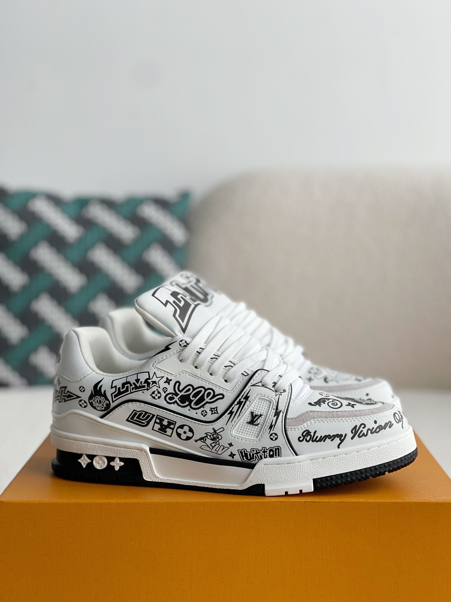 「#2968」LOUIS VUITTON SNEAKERS