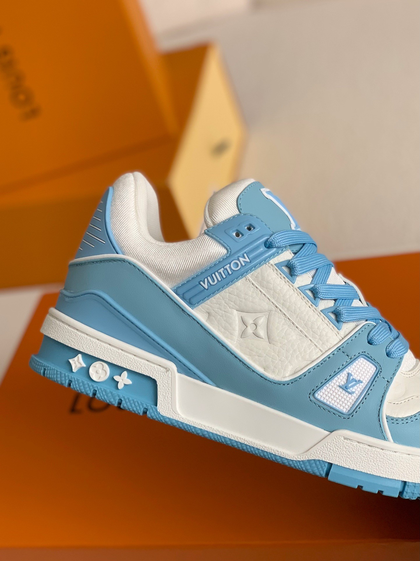 「#647」LOUIS VUITTON TRAINER SNEAKERS