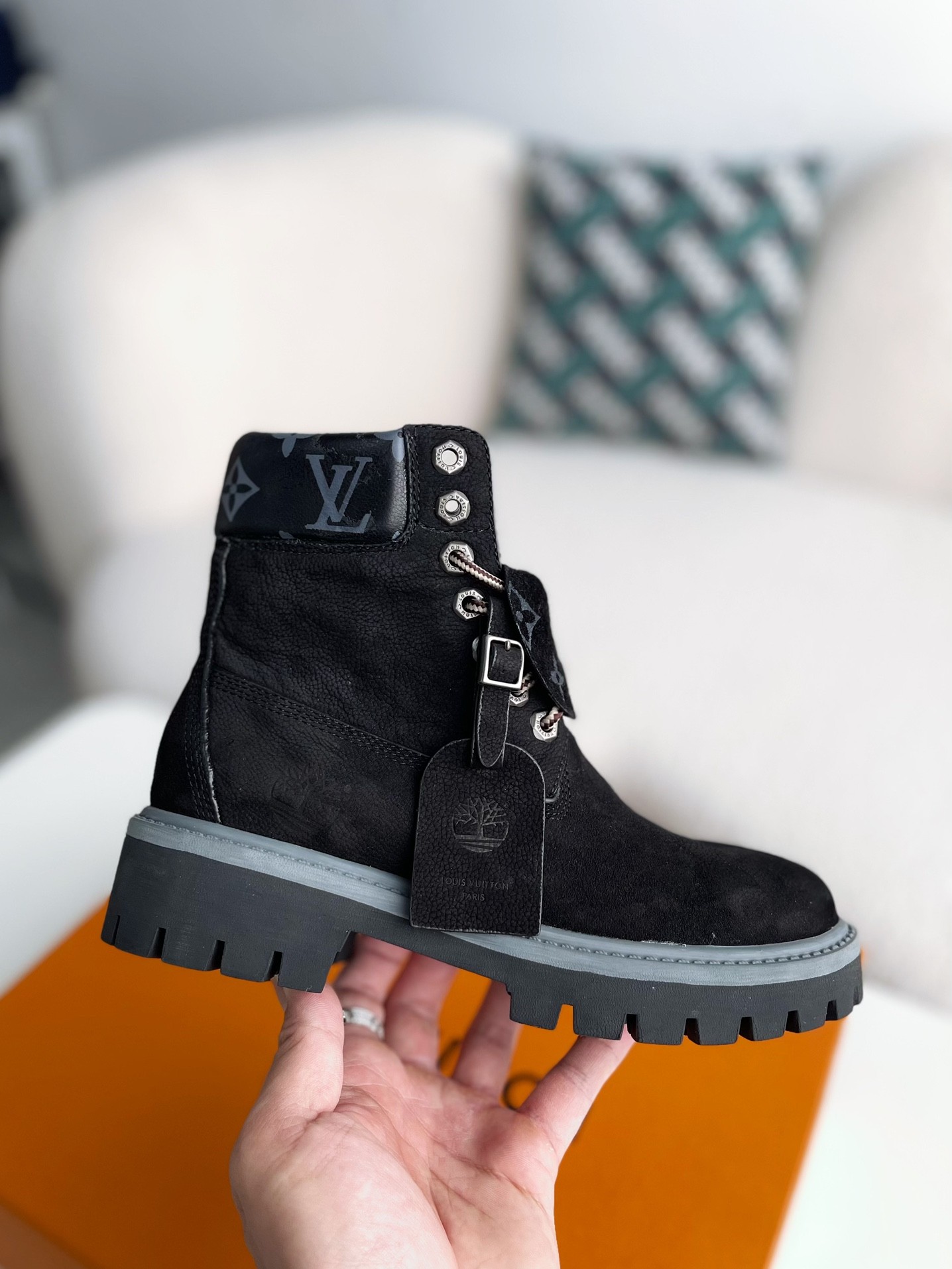 「#3575」louis vuitton & timberland Martin boots