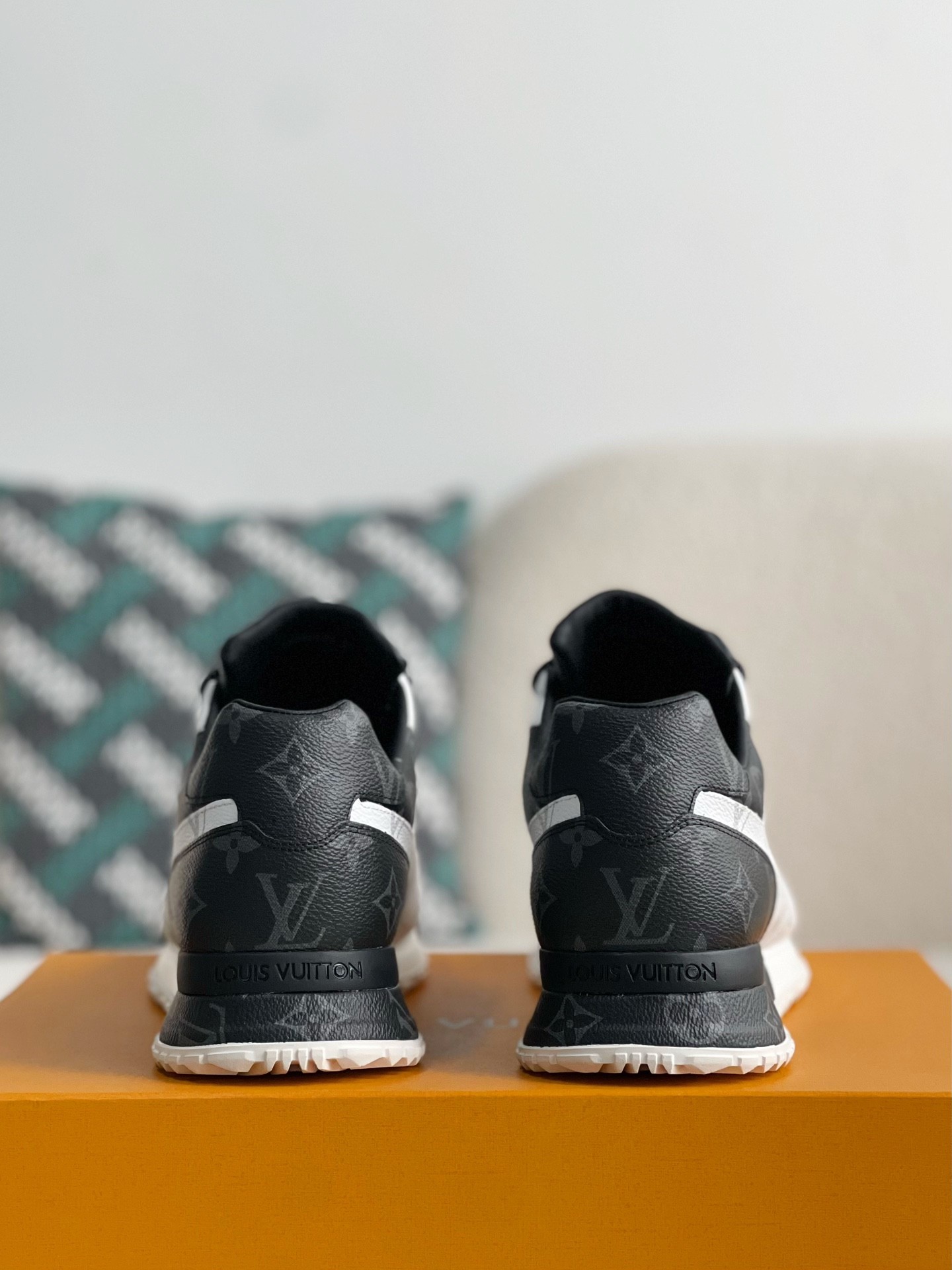 「#3052」LOUIS VUITTON SNEAKERS