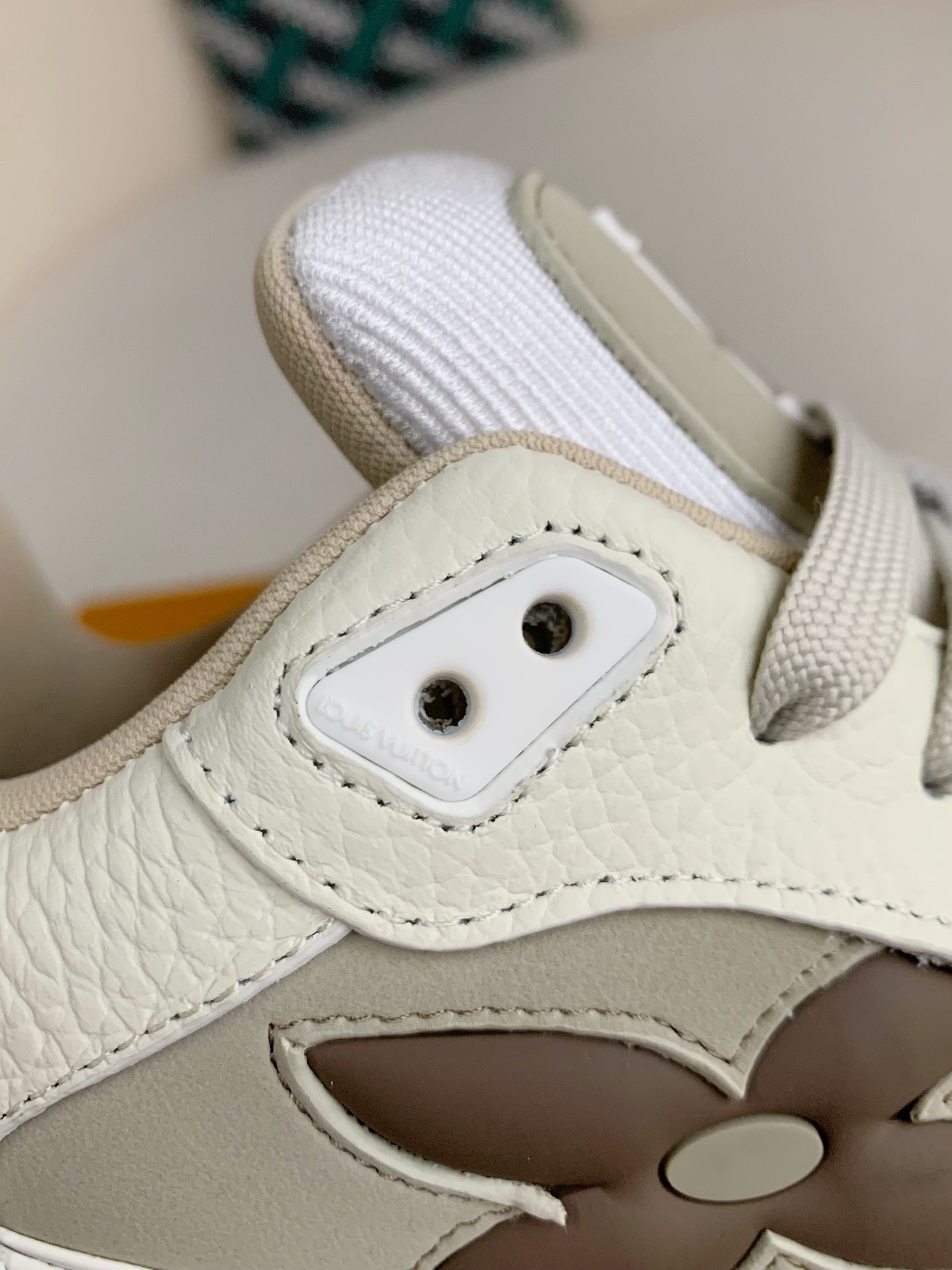 「#3343」 LOUIS VUITTON TRAINER SNEAKERS