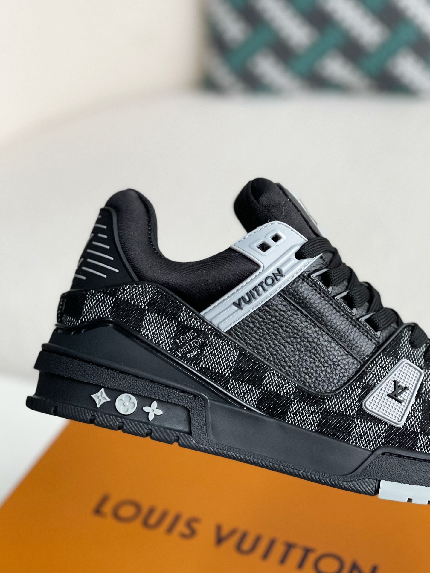 「#3078」LOUIS VUITTON SNEAKERS