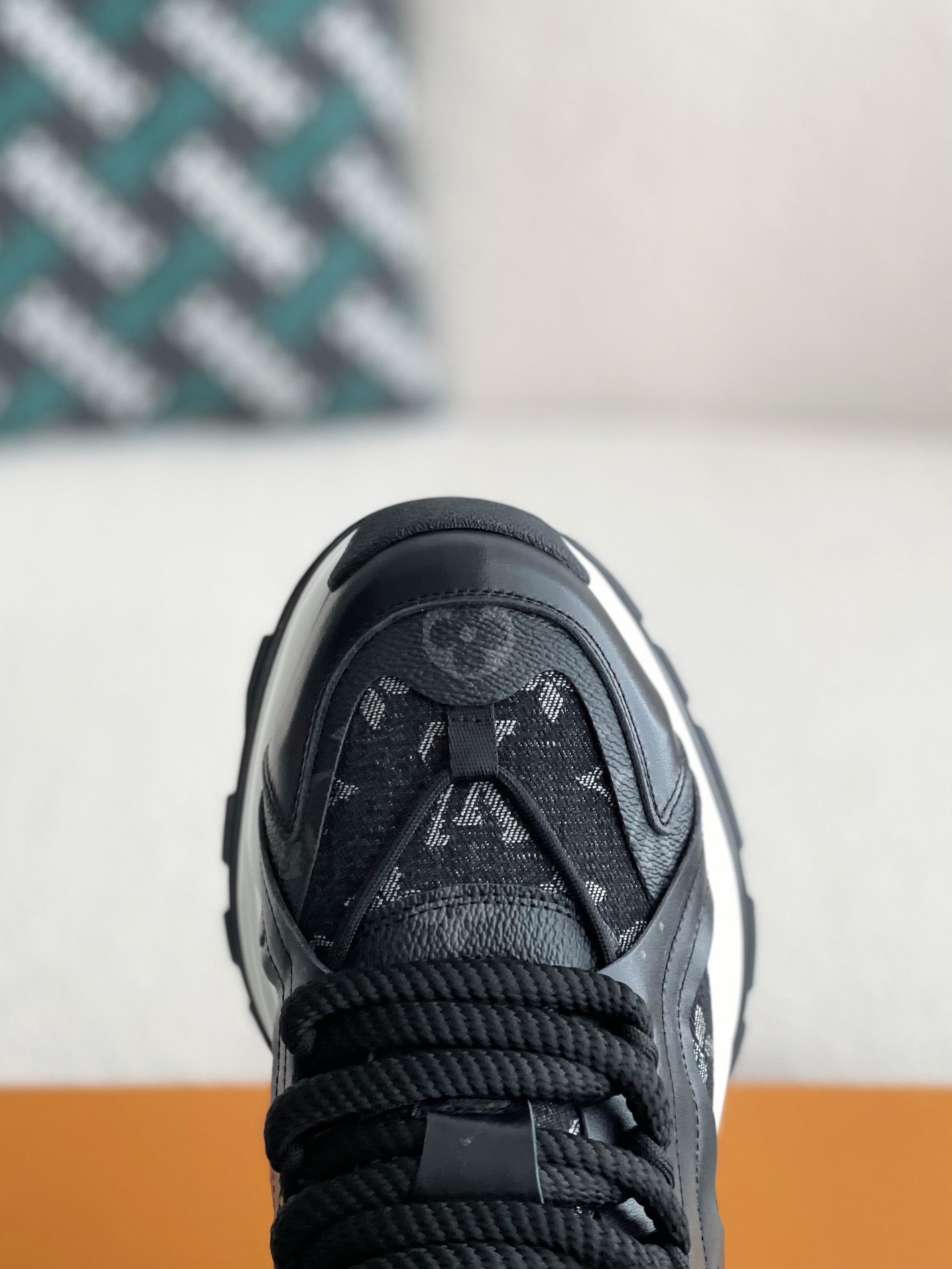 「#3689」LOUIS VUITTON CASUAL SNEAKERS