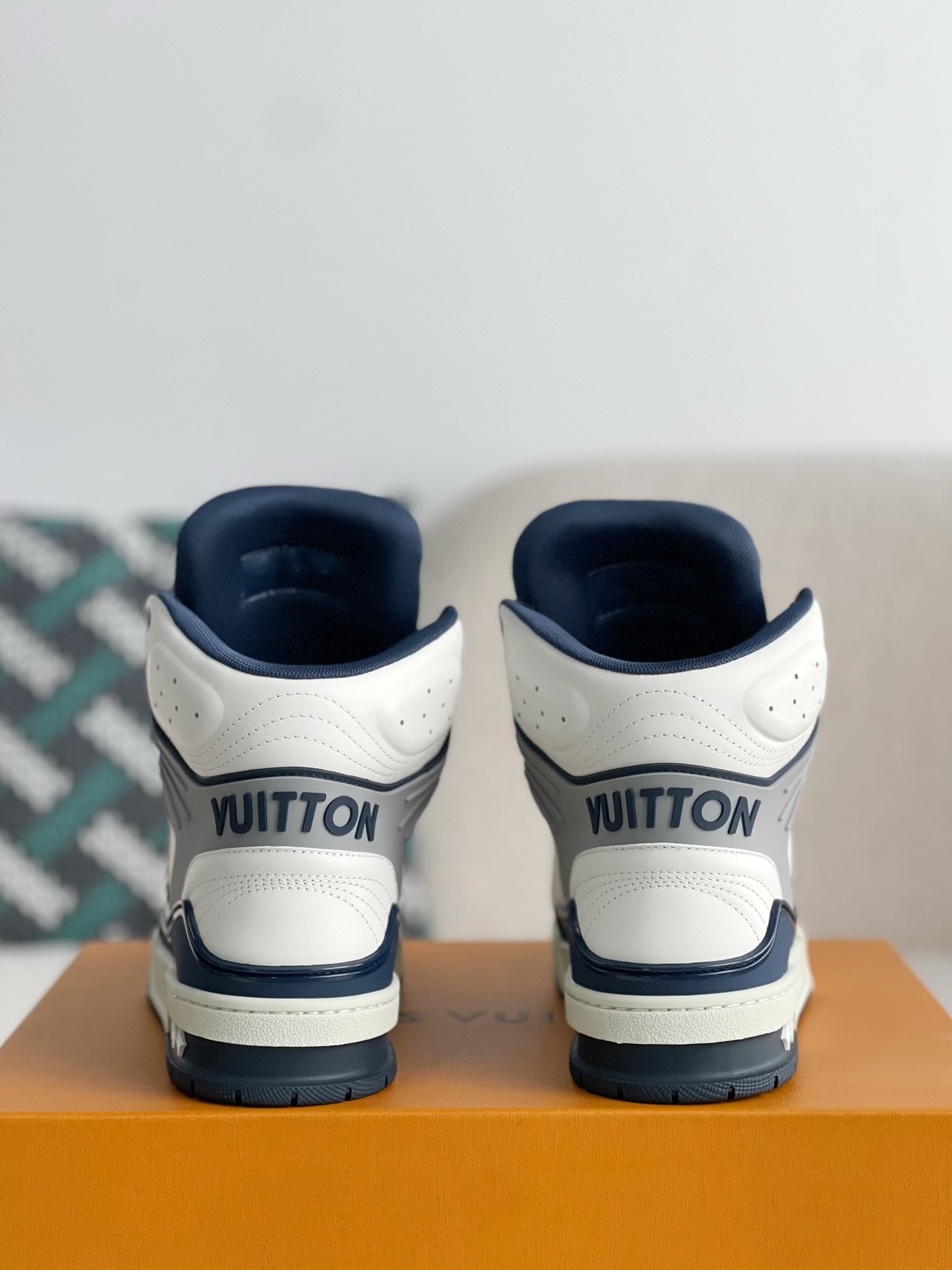 「#3197」LOUIS VUITTON TRAINER SNEAKERS