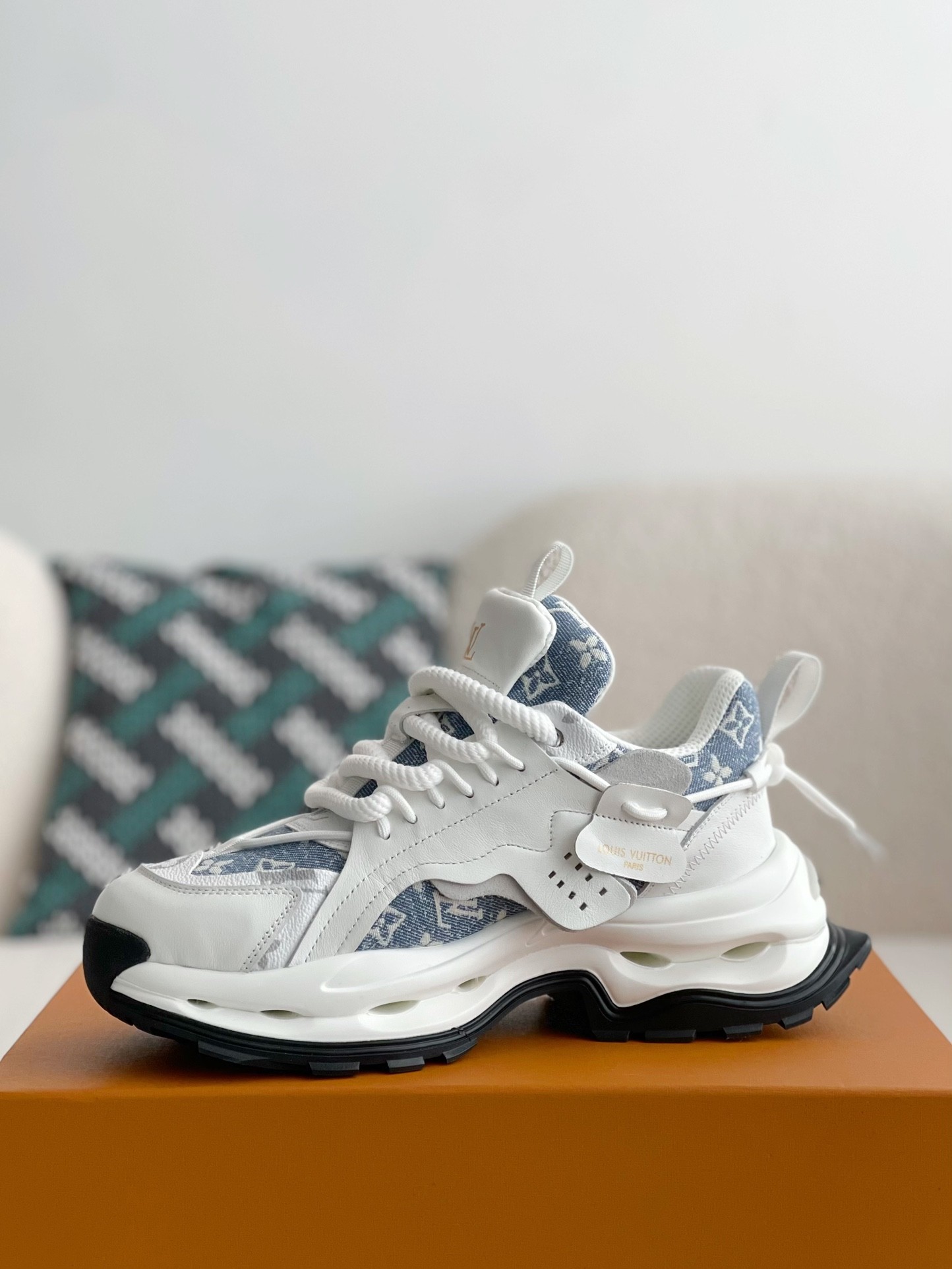 「#3688」LOUIS VUITTON CASUAL SNEAKERS