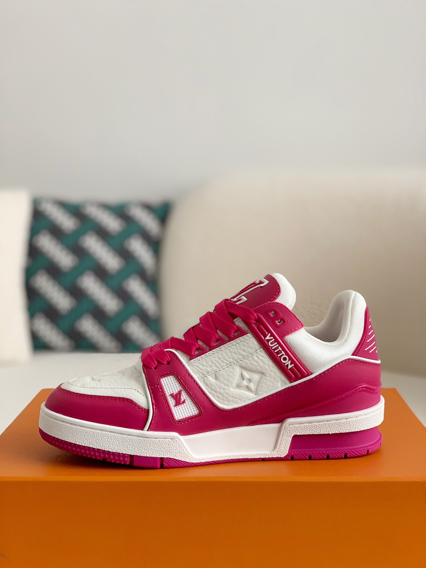 「#648」LOUIS VUITTON TRAINER Sneakers