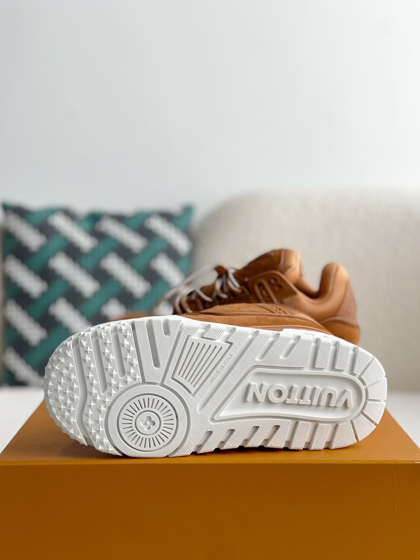 「#3050」LOUIS VUITTON SNEAKERS