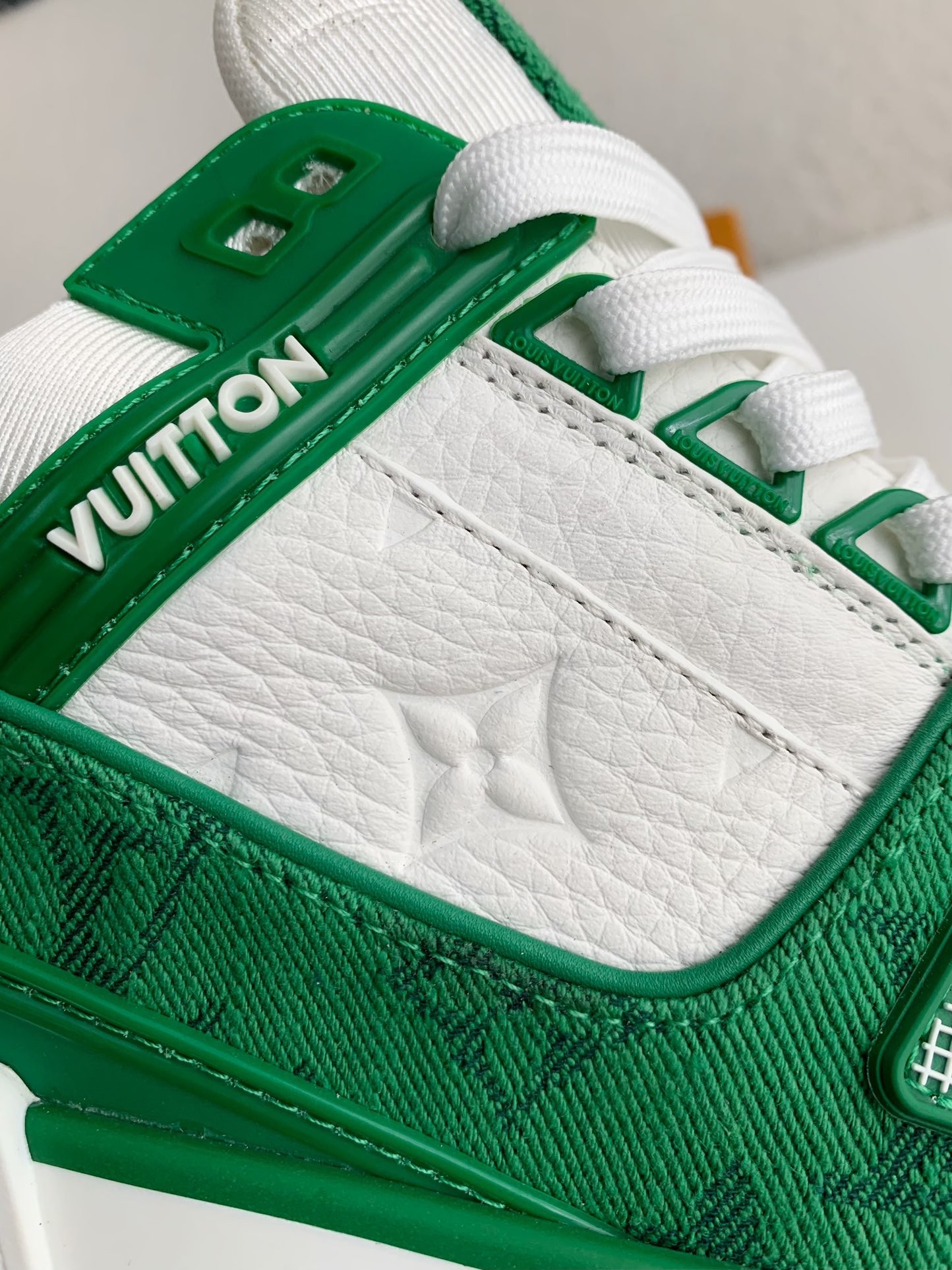 LOUIS VUITTON TRAINER 1A8FN8 Sneakers