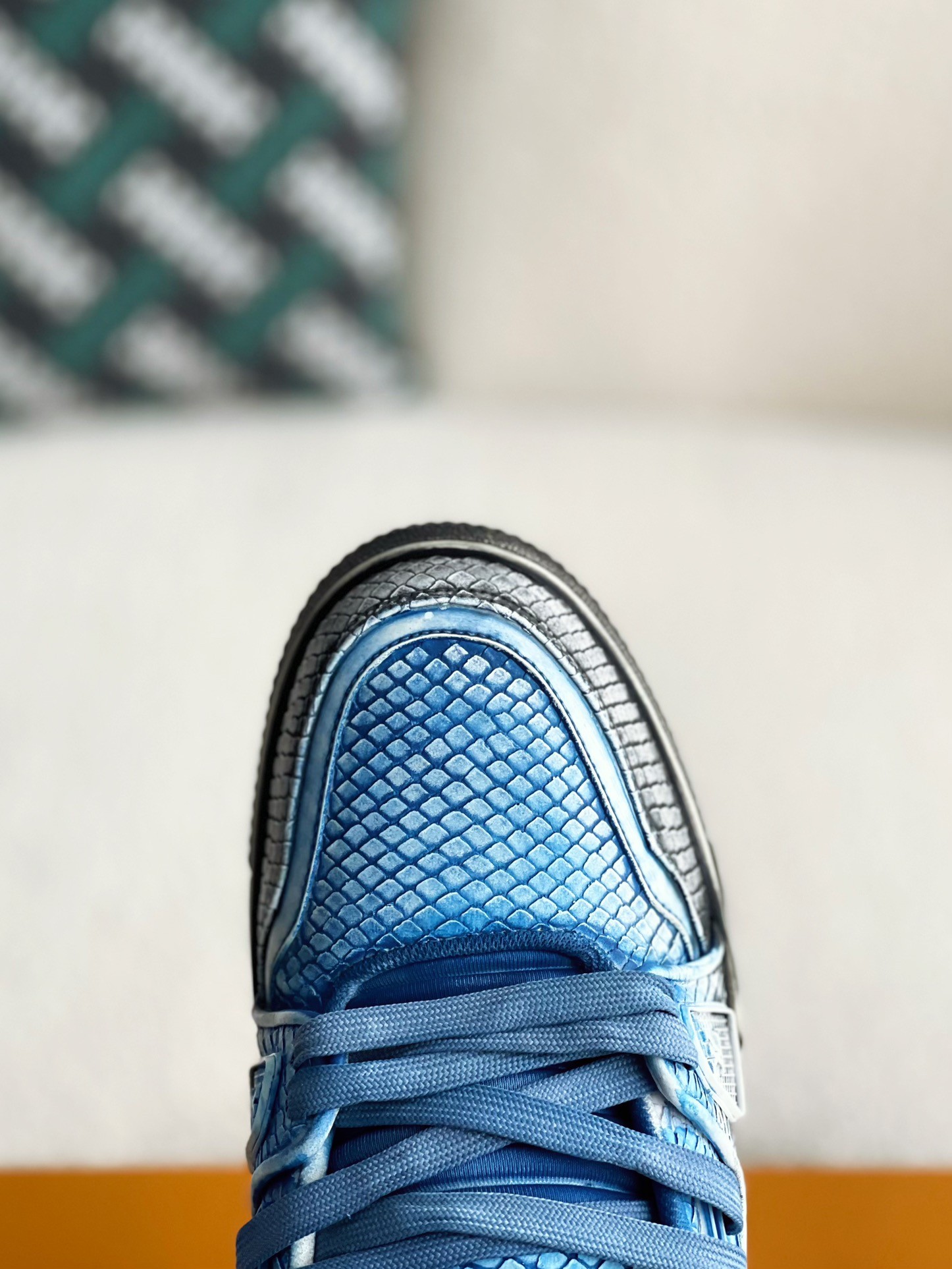 「#3314」 LOUIS VUITTON TRAINER SNEAKERS