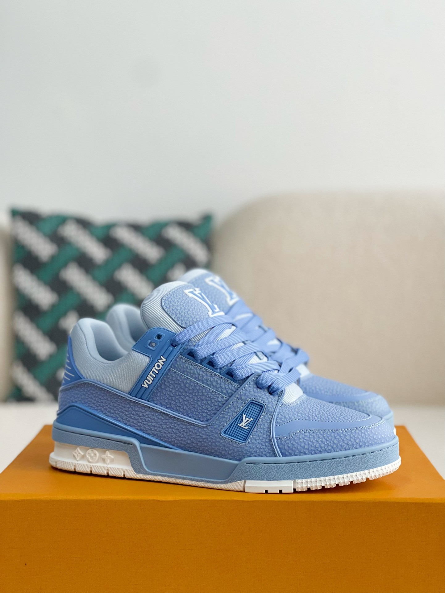 「#3038」LOUIS VUITTON SNEAKERS