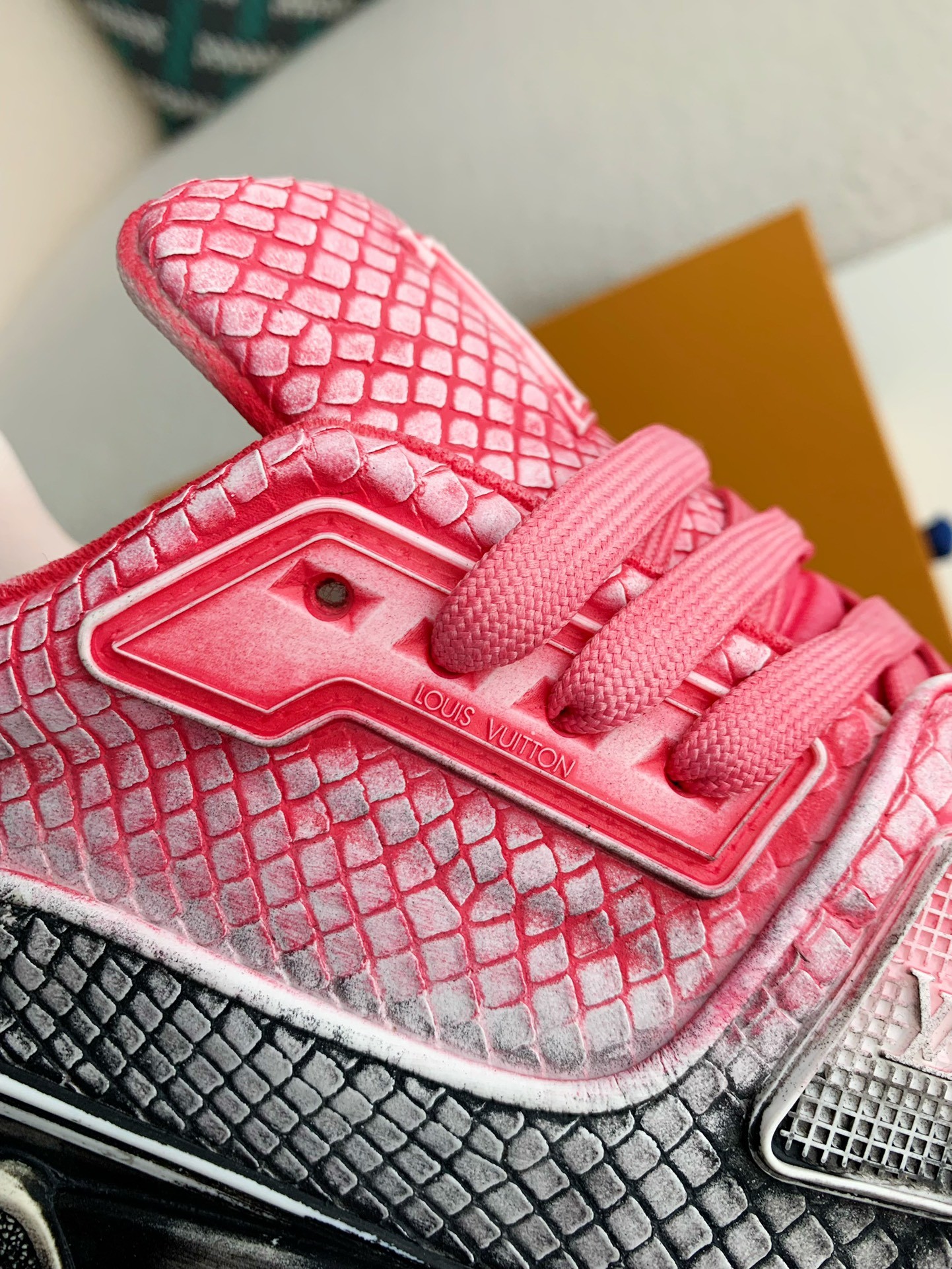 「#3313」 LOUIS VUITTON TRAINER SNEAKERS