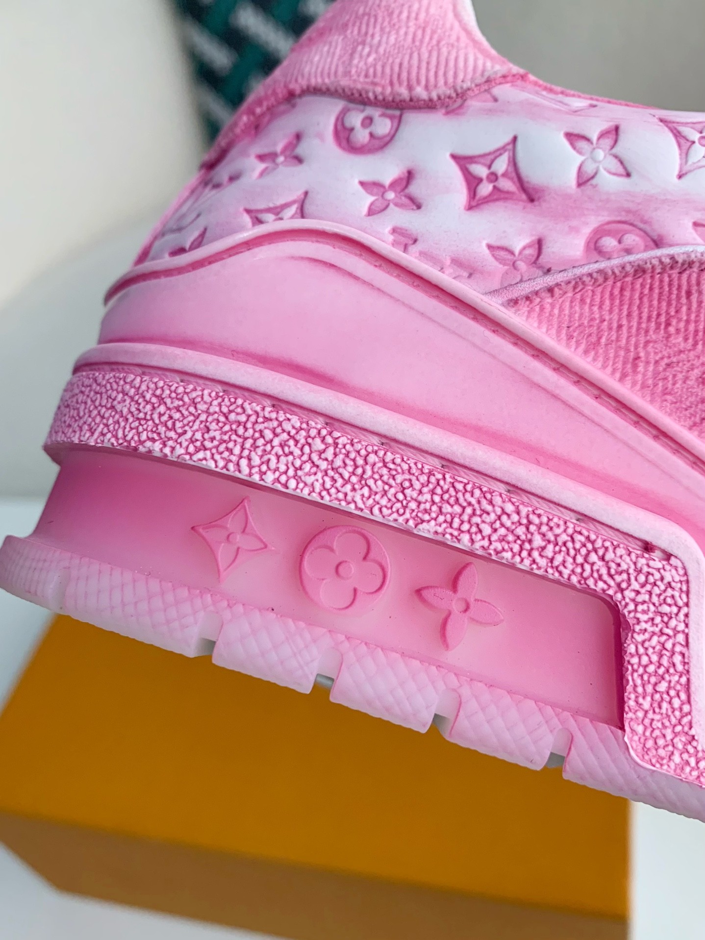 「#3317」 LOUIS VUITTON TRAINER SNEAKERS