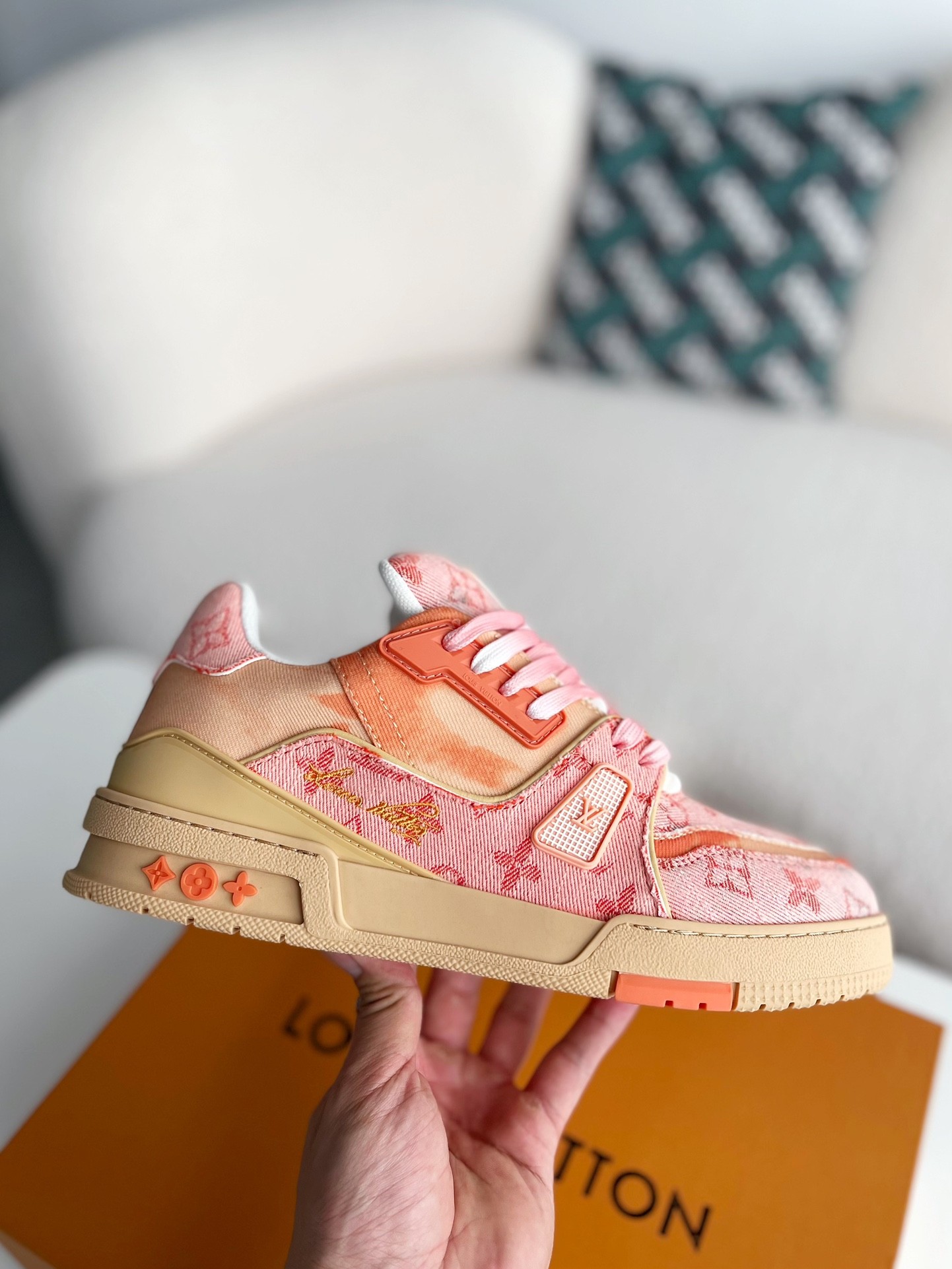 「#3141」 LOUIS VUITTON TRAINER SNEAKERS