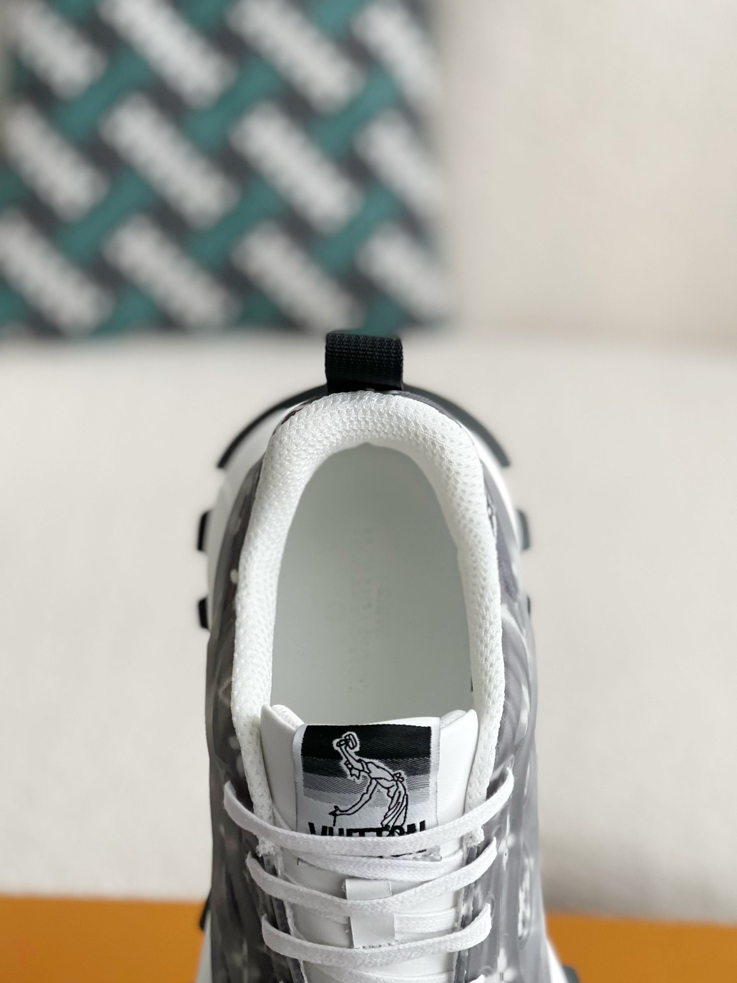 「#3690」LOUIS VUITTON CASUAL SNEAKERS