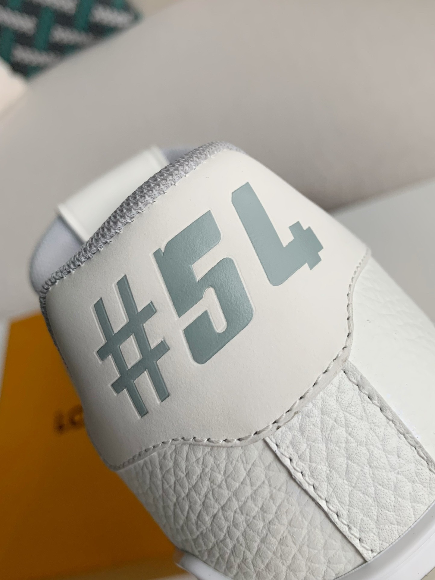 LOUIS VUITTON TRAINER  Sneakers