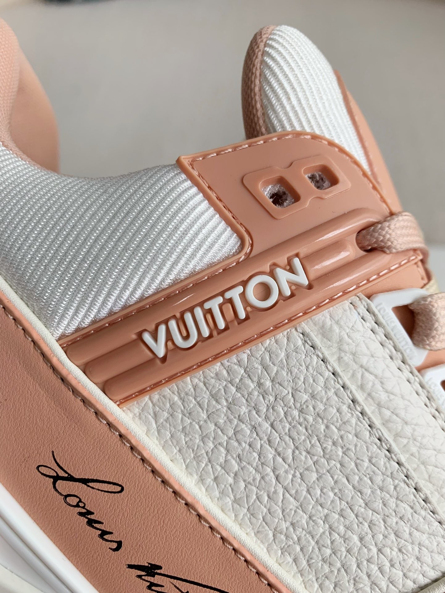 「#2999」LOUIS VUITTON SNEAKERS
