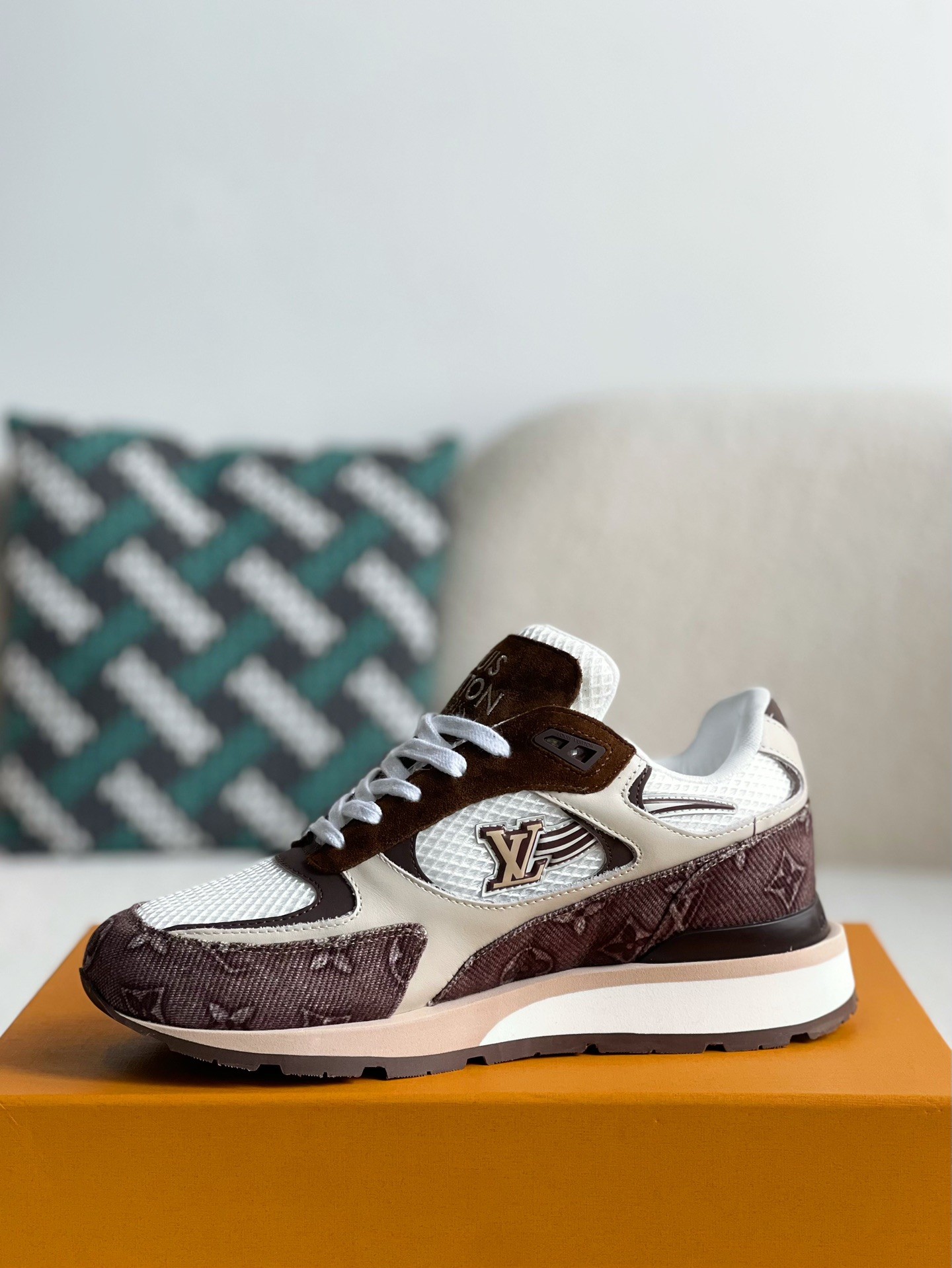 「#3260」LOUIS VUITTON Low-top running shoes