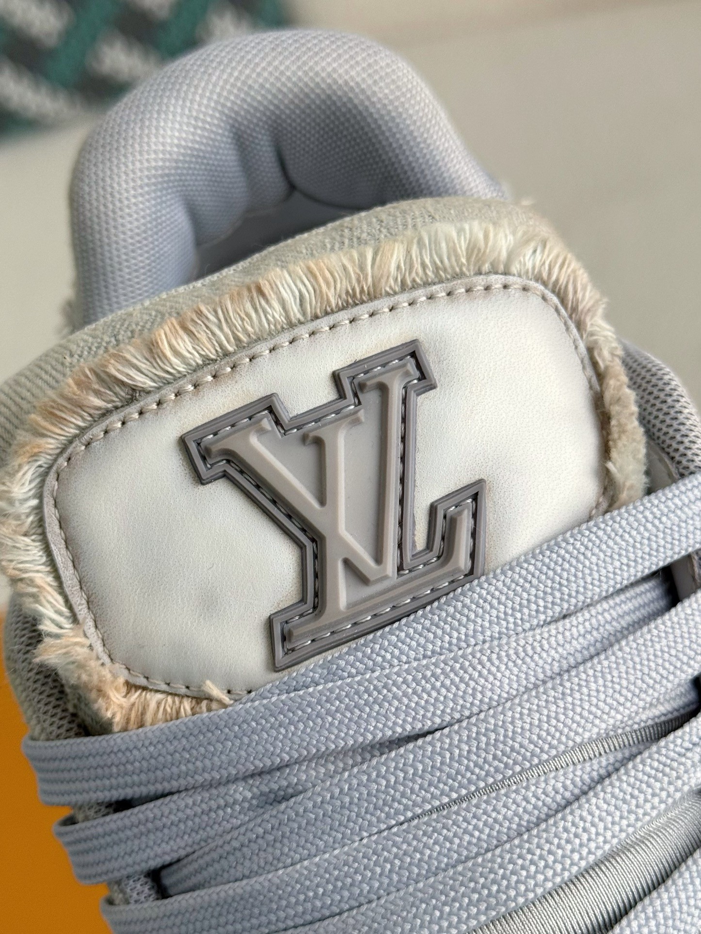 LOUIS VUITTON TRAINER SNEAKERS