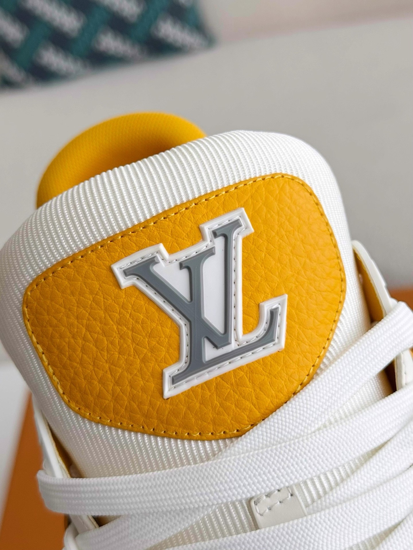LOUIS VUITTON TRAINER SNEAKERS