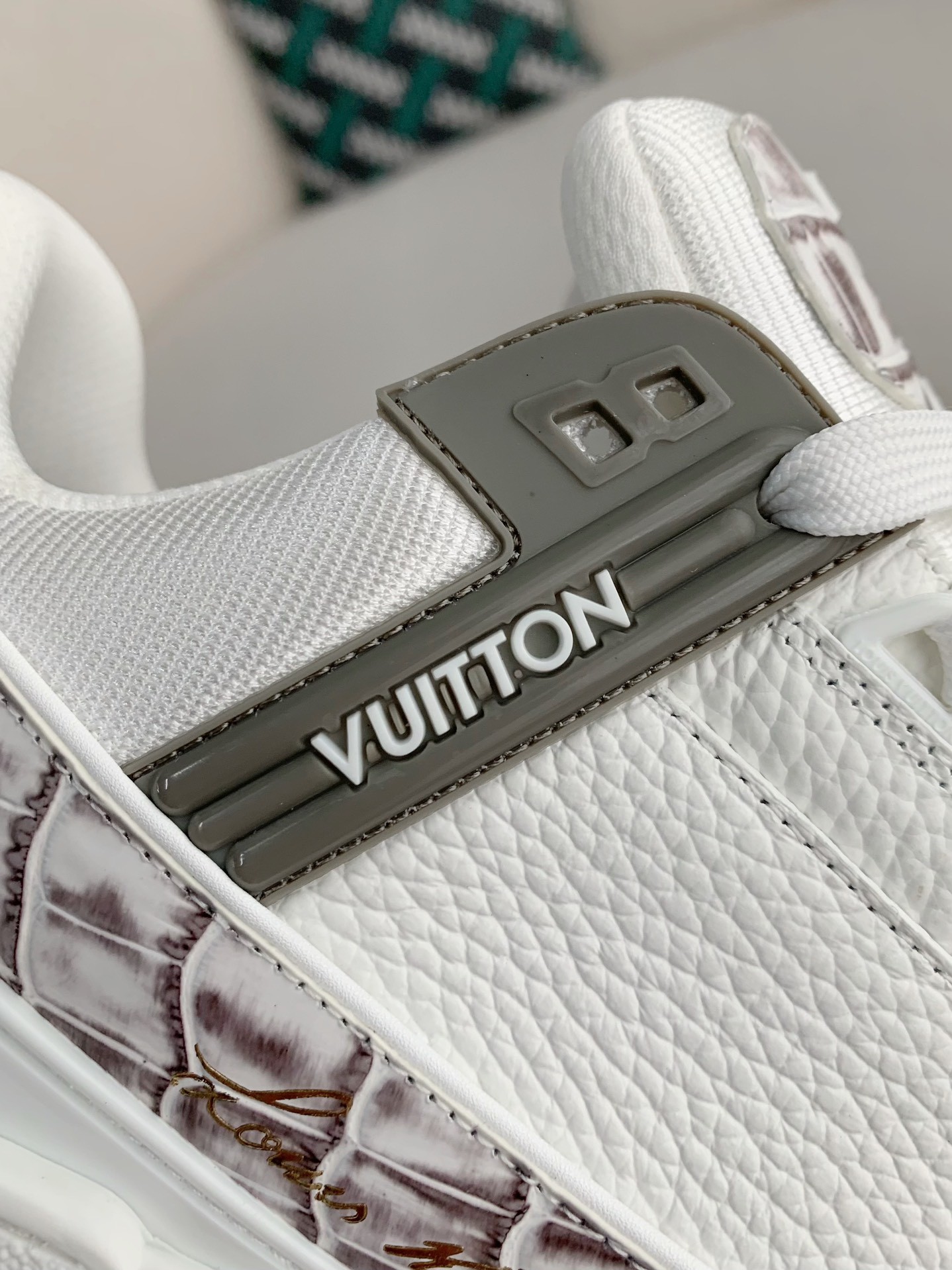 「#3368」 LOUIS VUITTON TRAINER SNEAKERS