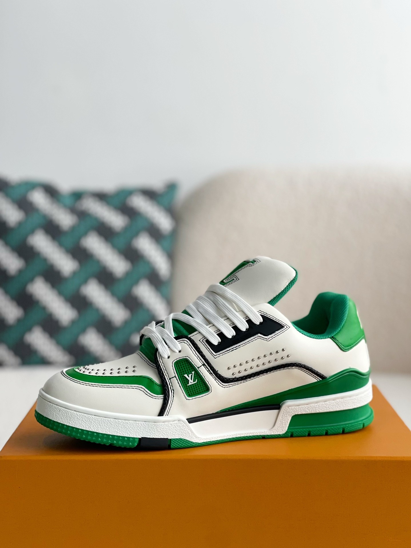 「#3312」 LOUIS VUITTON TRAINER SNEAKERS