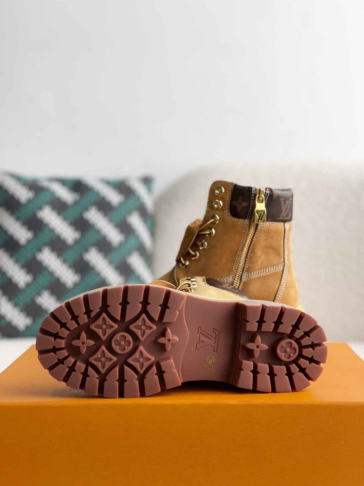 「#3574」louis vuitton & timberland Martin boots