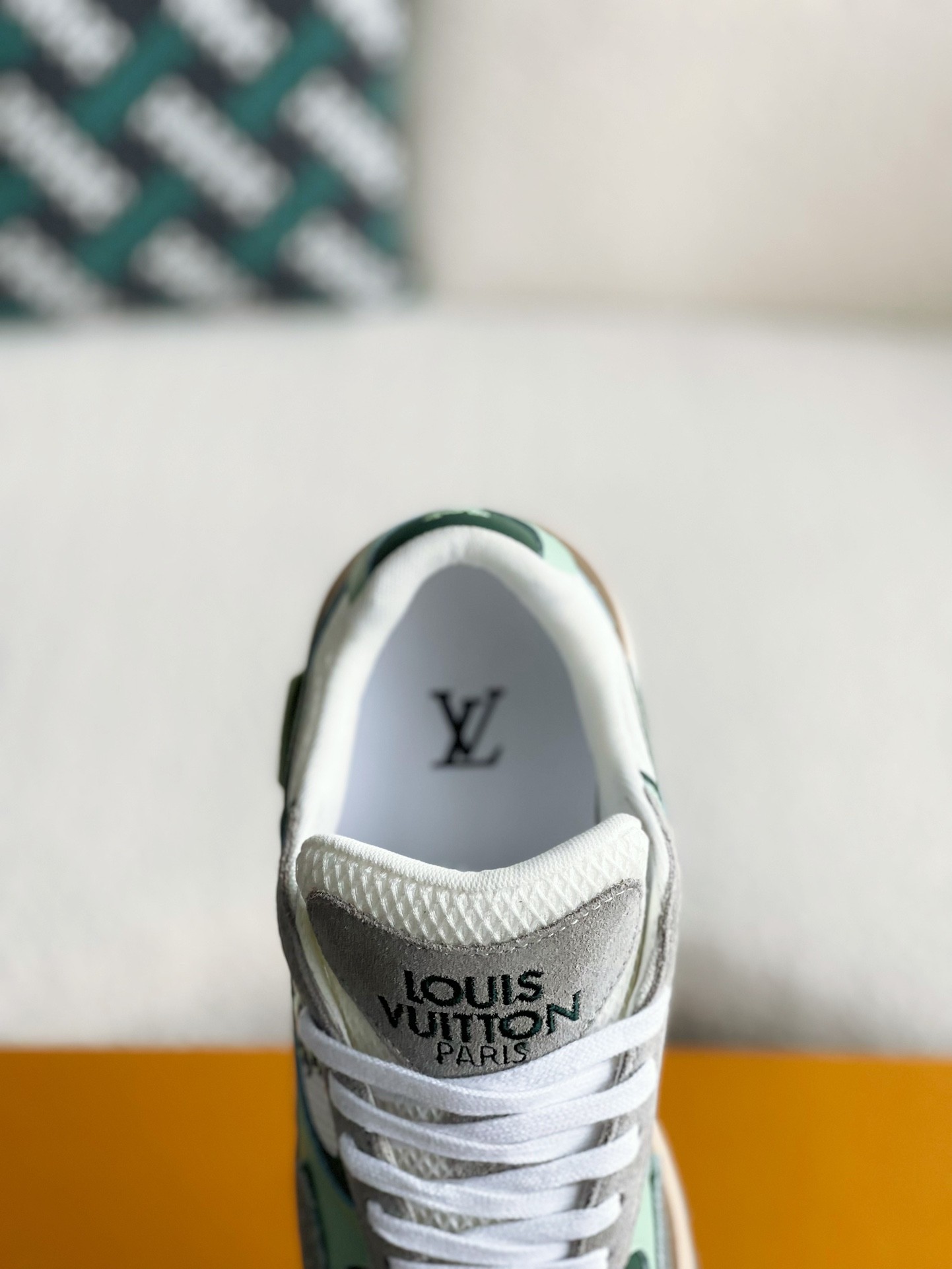「#3257」LOUIS VUITTON Low-top running shoes