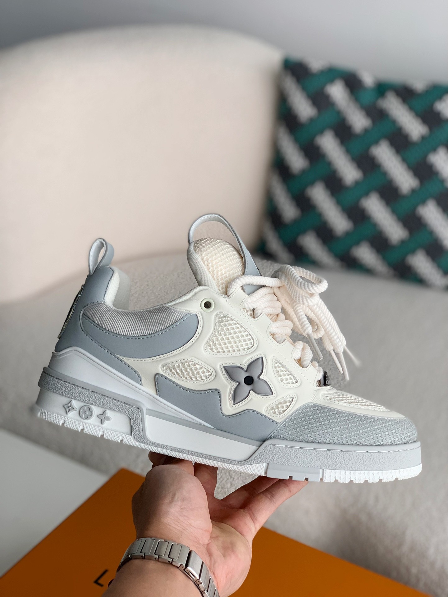 LOUIS VUITTON SKATE SNEAKERS