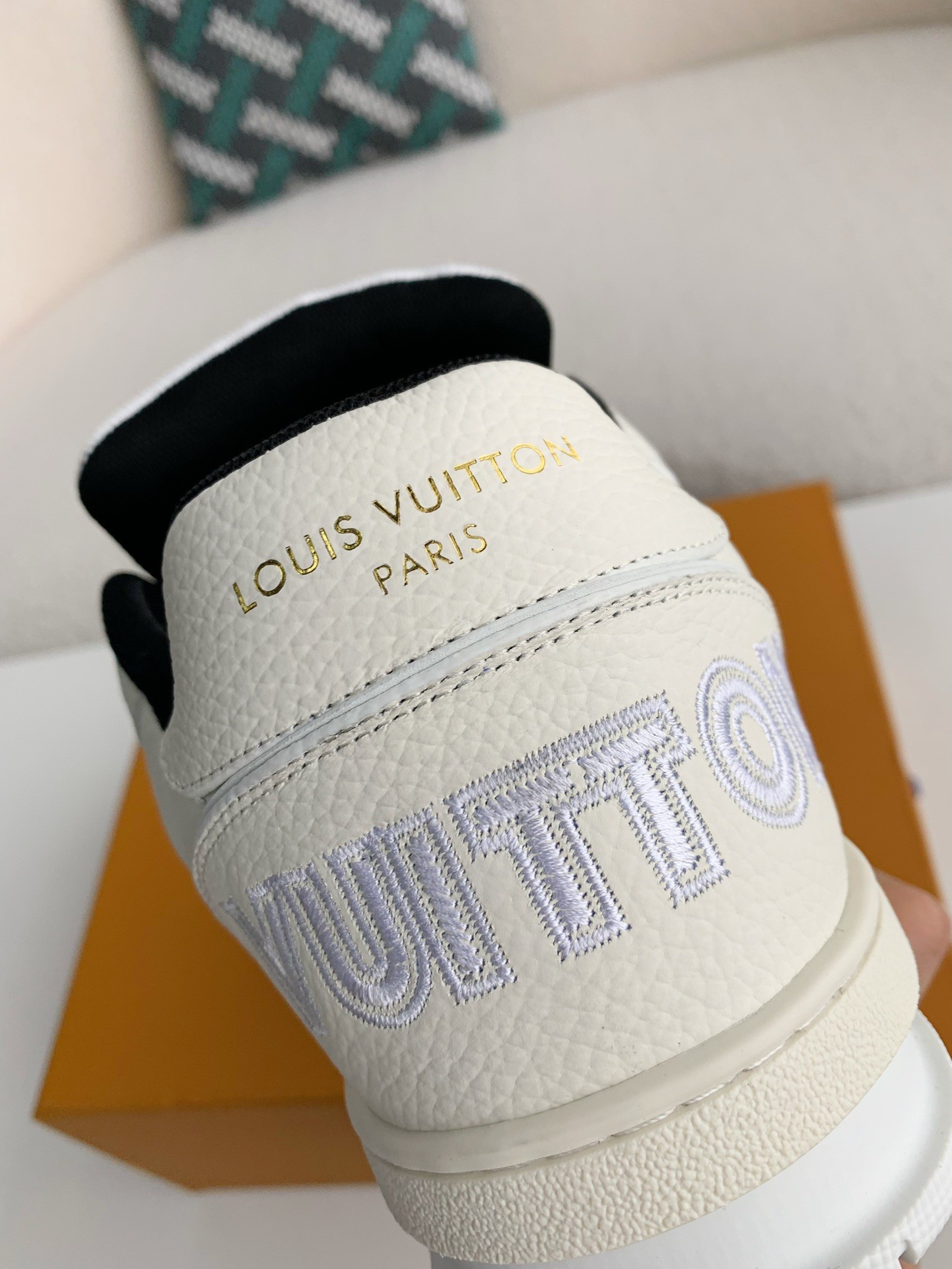 「#3192」LOUIS VUITTON SNEAKERS