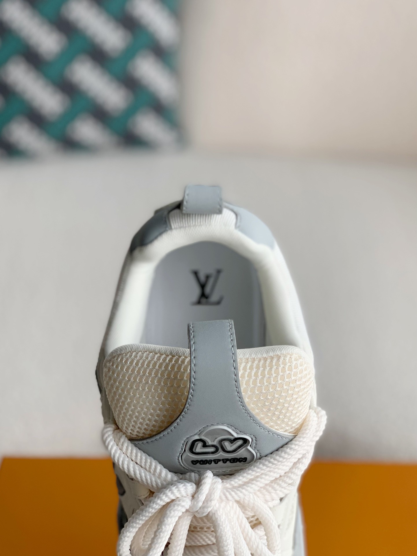LOUIS VUITTON SKATE SNEAKERS