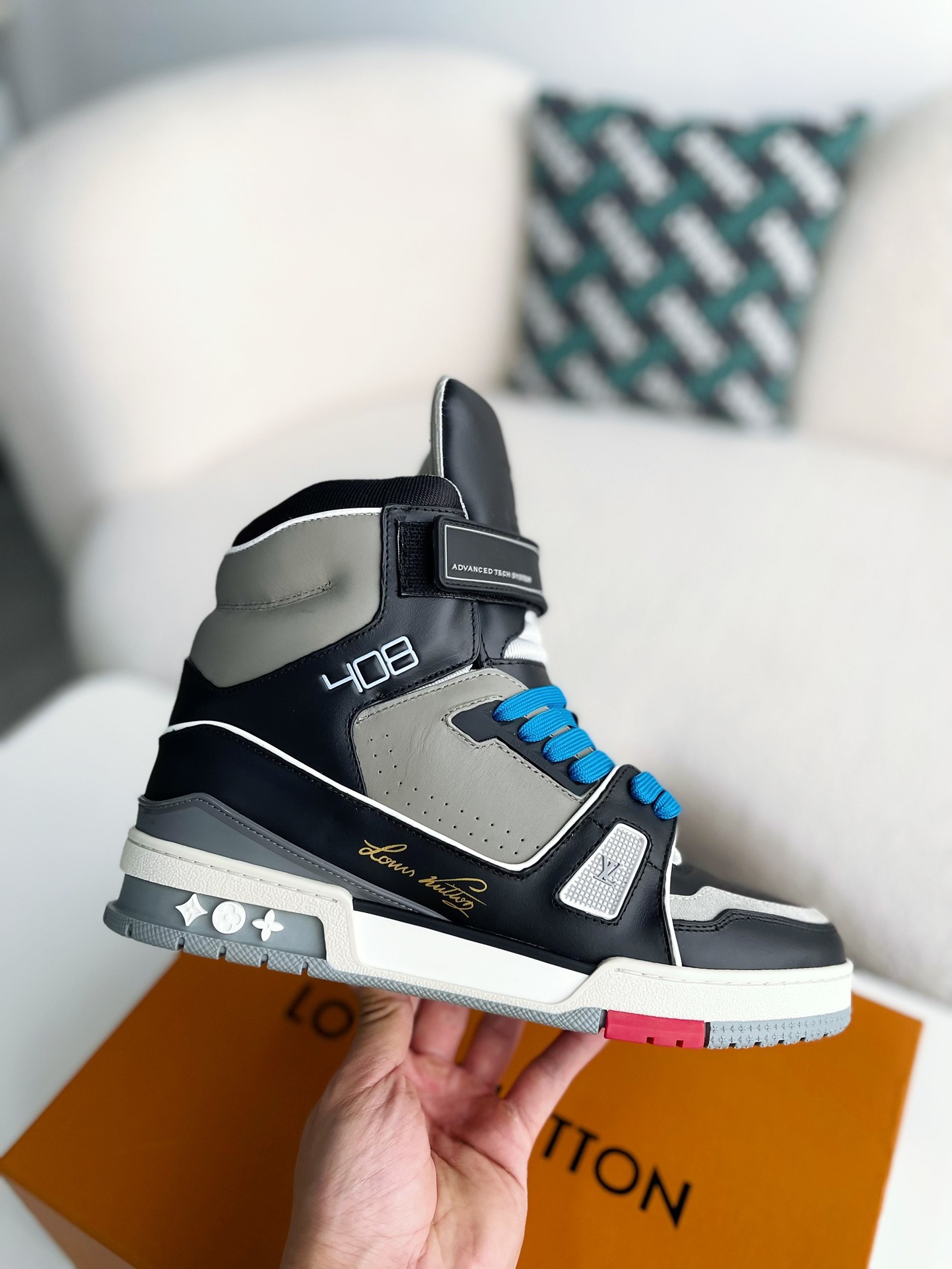 「#3105」LOUIS VUITTON TRAINER SNEAKERS