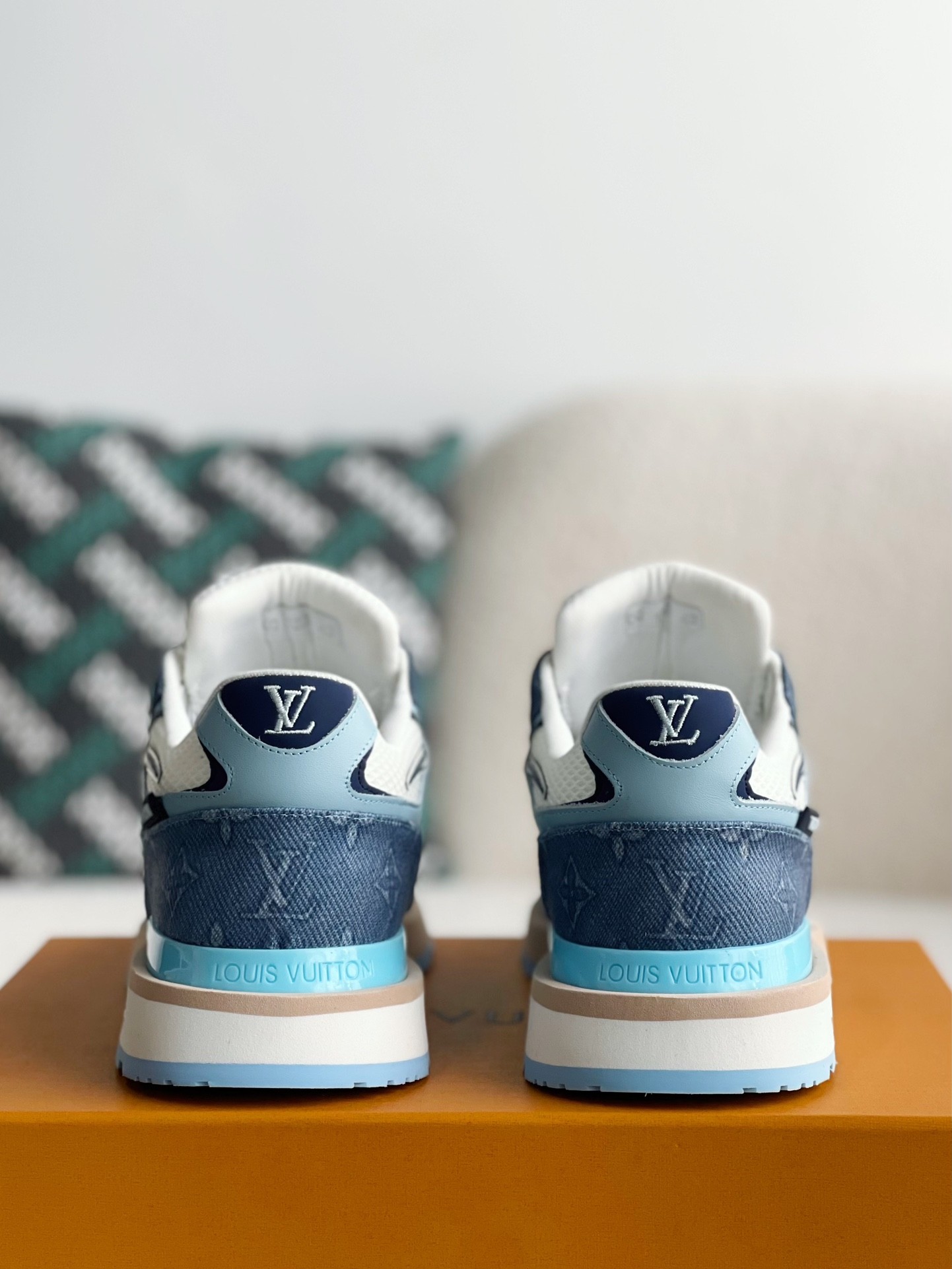 「#3258」LOUIS VUITTON Low-top running shoes