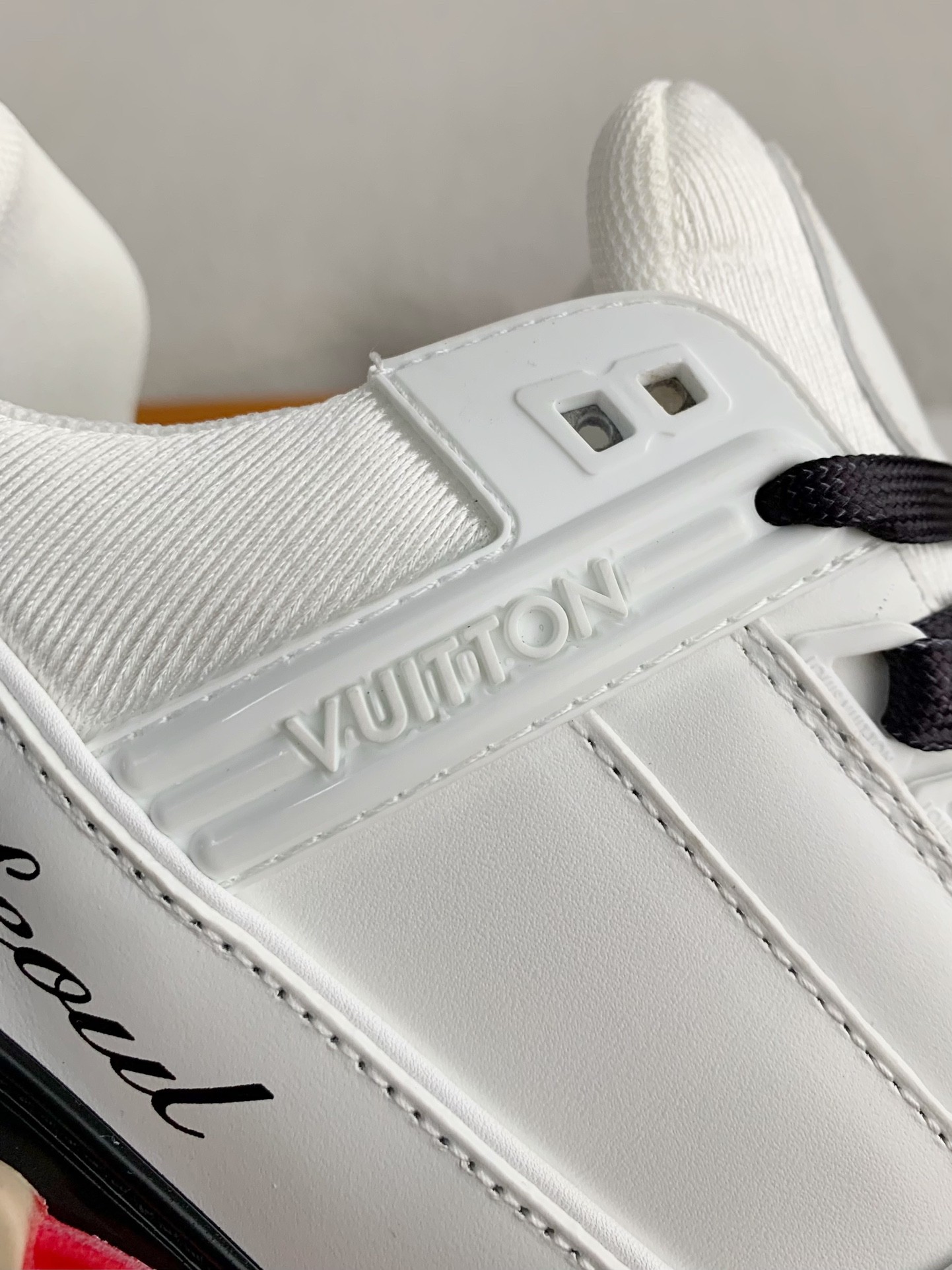 「#3142」 LOUIS VUITTON TRAINER SNEAKERS