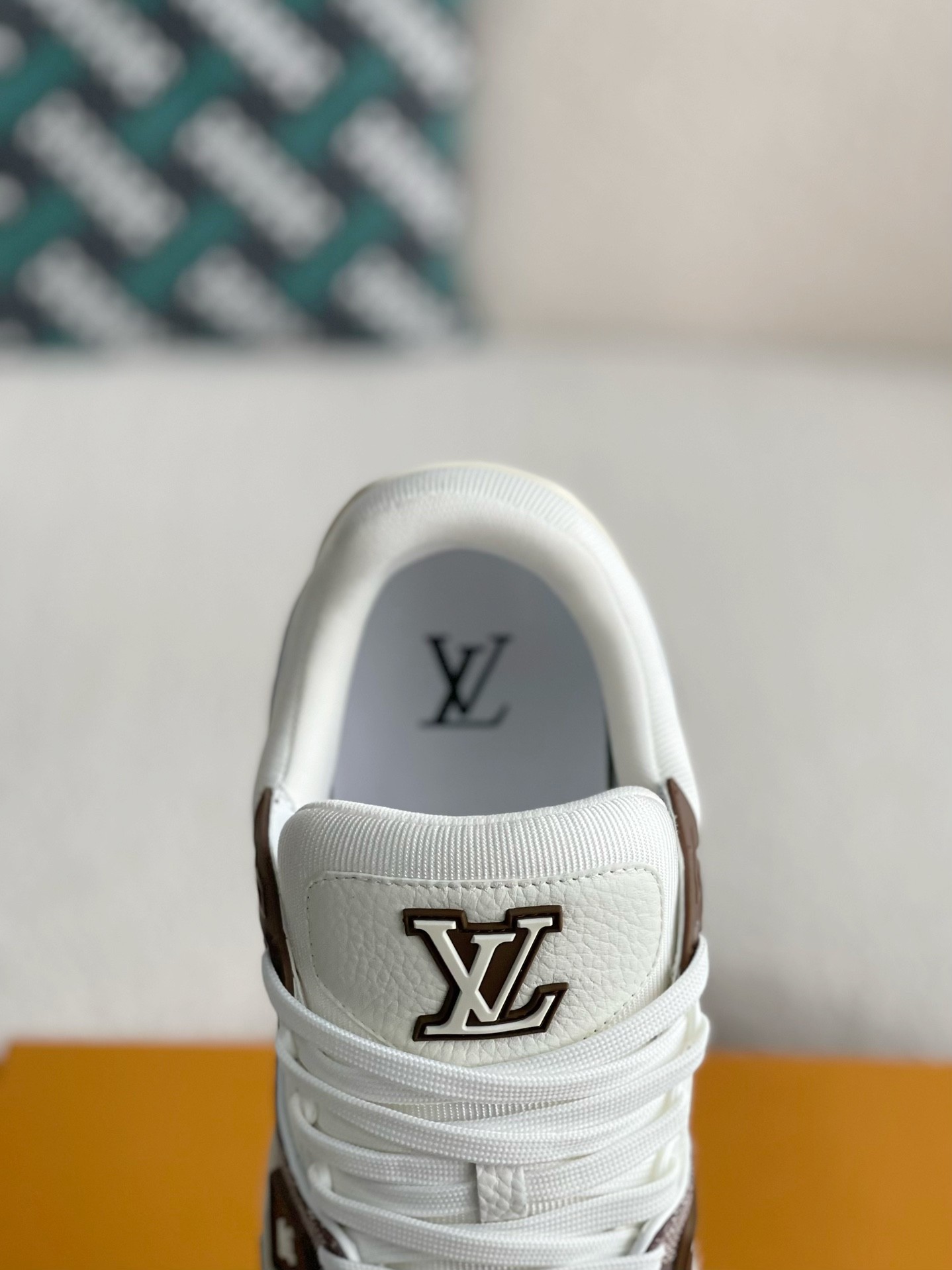 「#3135」 LOUIS VUITTON TRAINER SNEAKERS