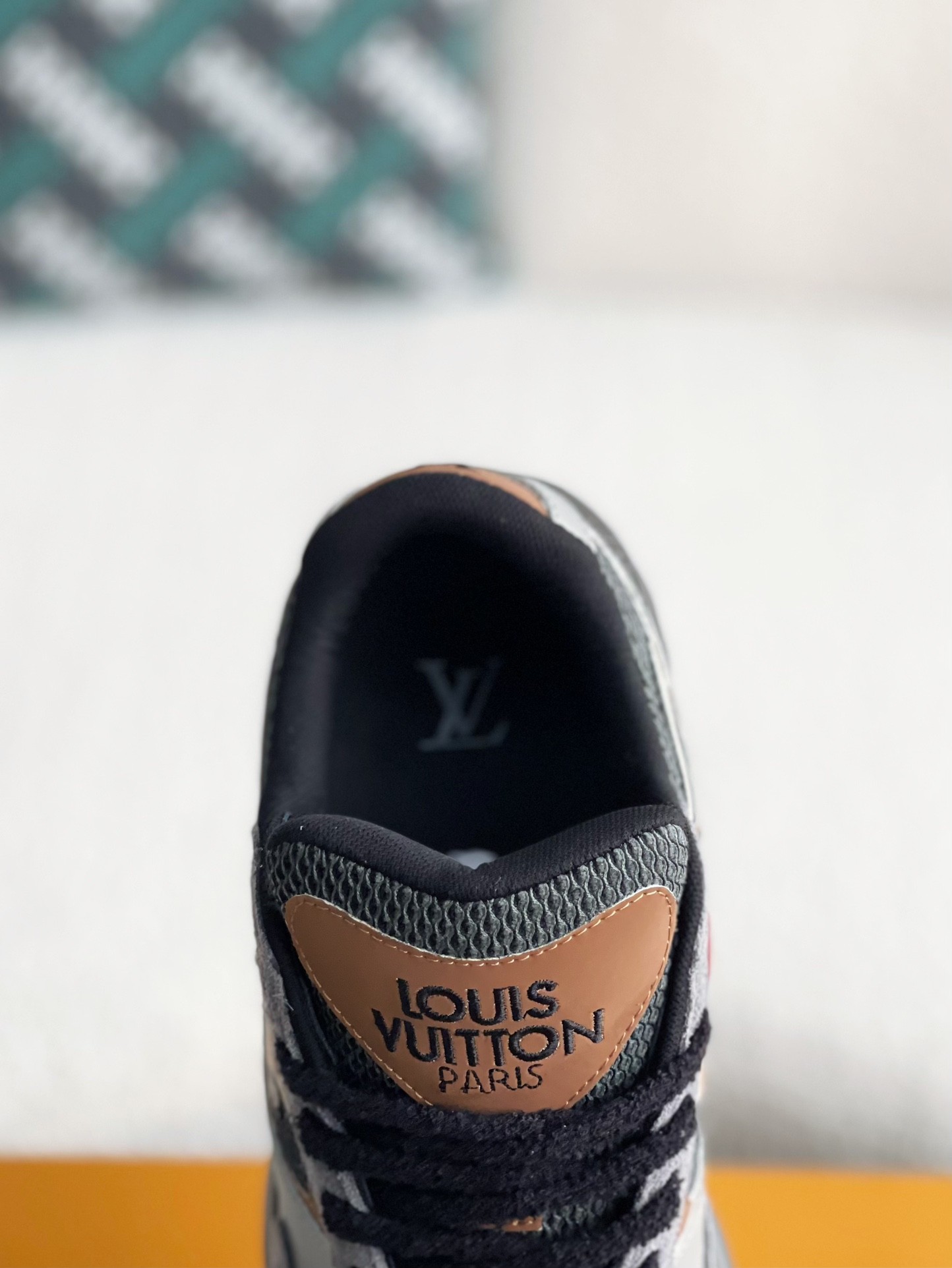 「#3256」LOUIS VUITTON Low-top running shoes