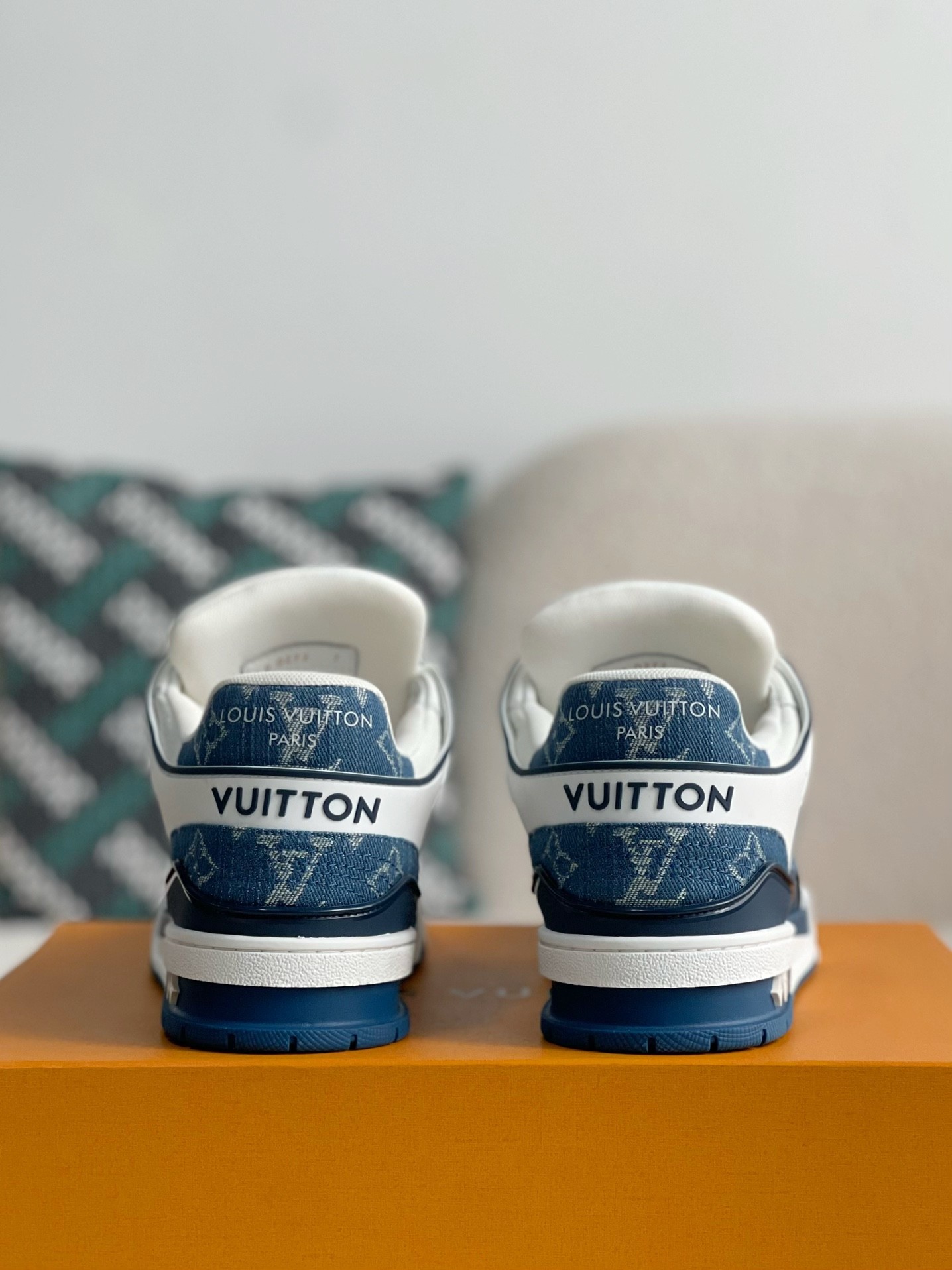 「#3048」LOUIS VUITTON SNEAKERS