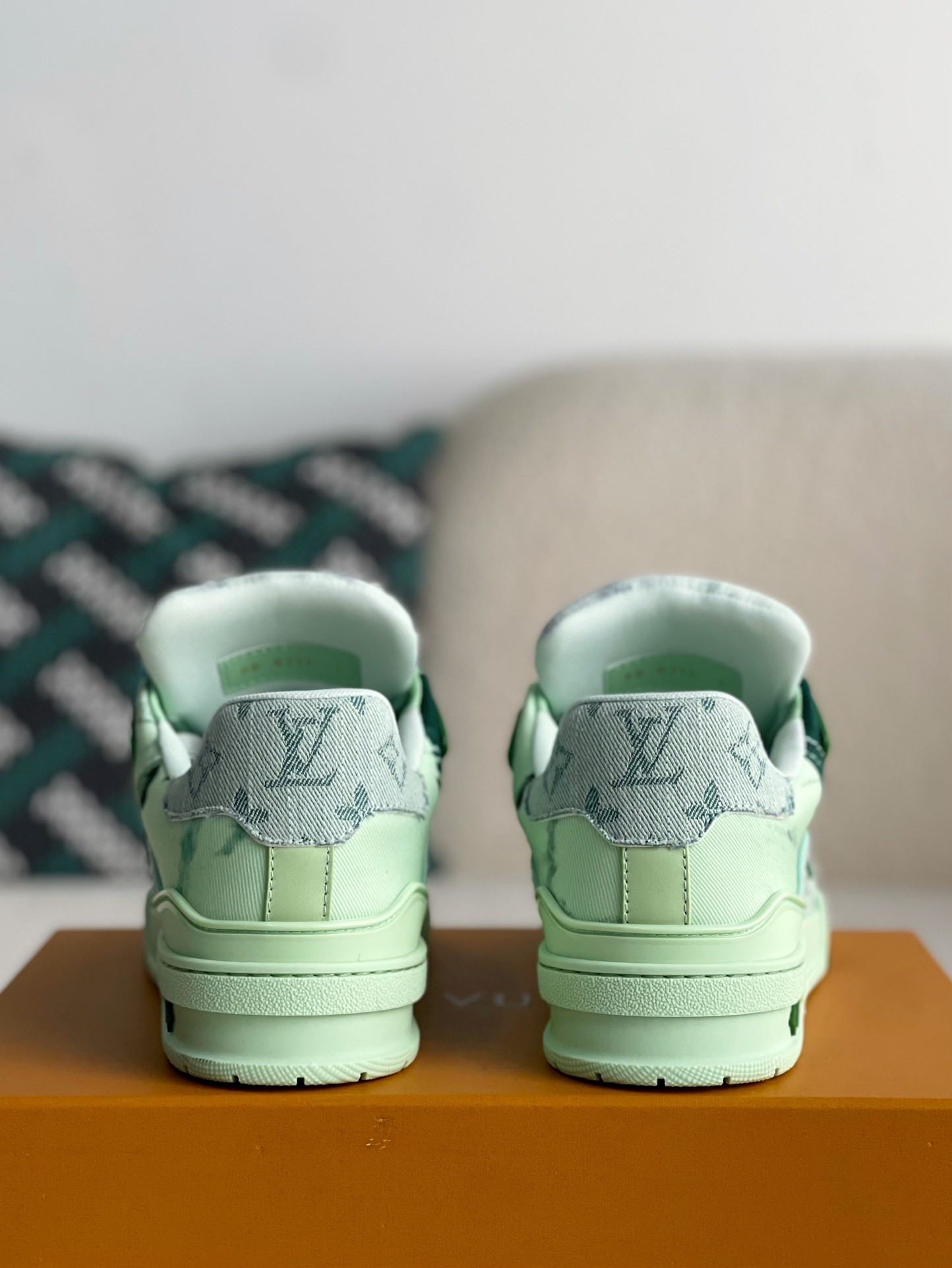 「#3174」LOUIS VUITTON SNEAKERS