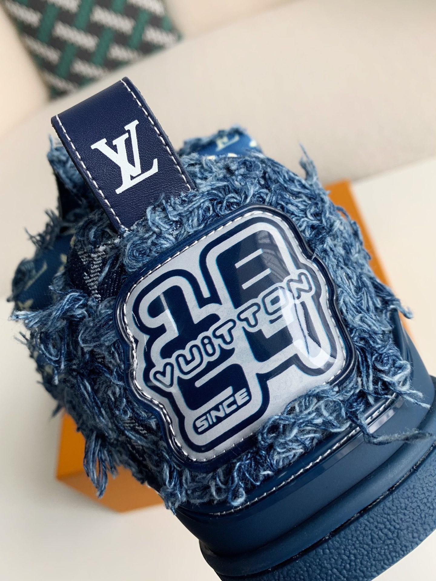 「#3254」 LOUIS VUITTON TRAINER SNEAKERS