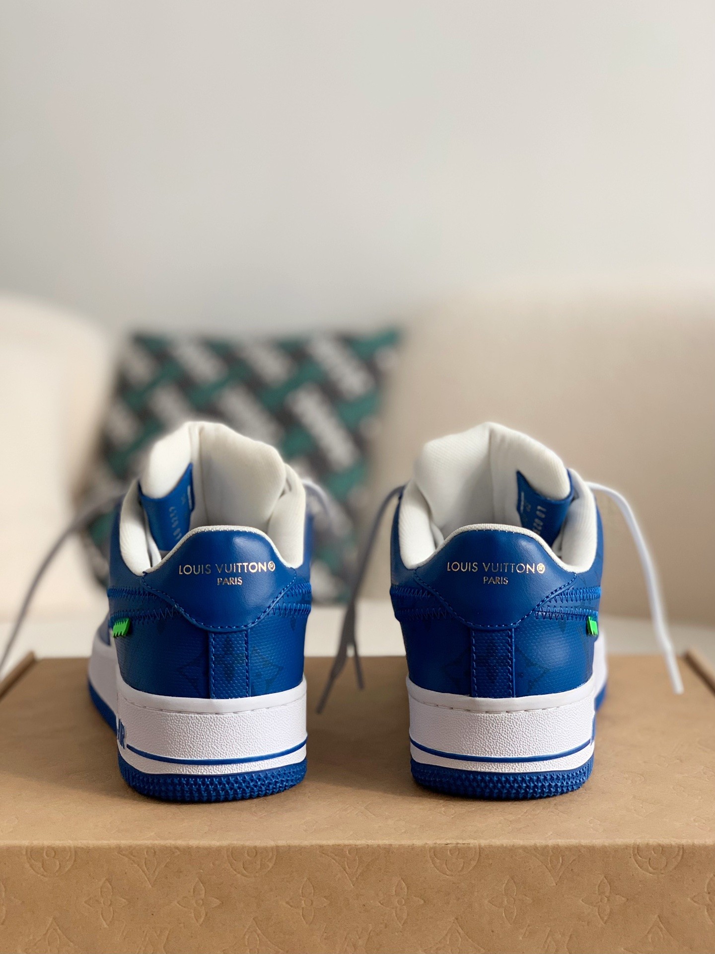 LOUIS VUITTON × NIKE AIR FORCE 1 Sneaker