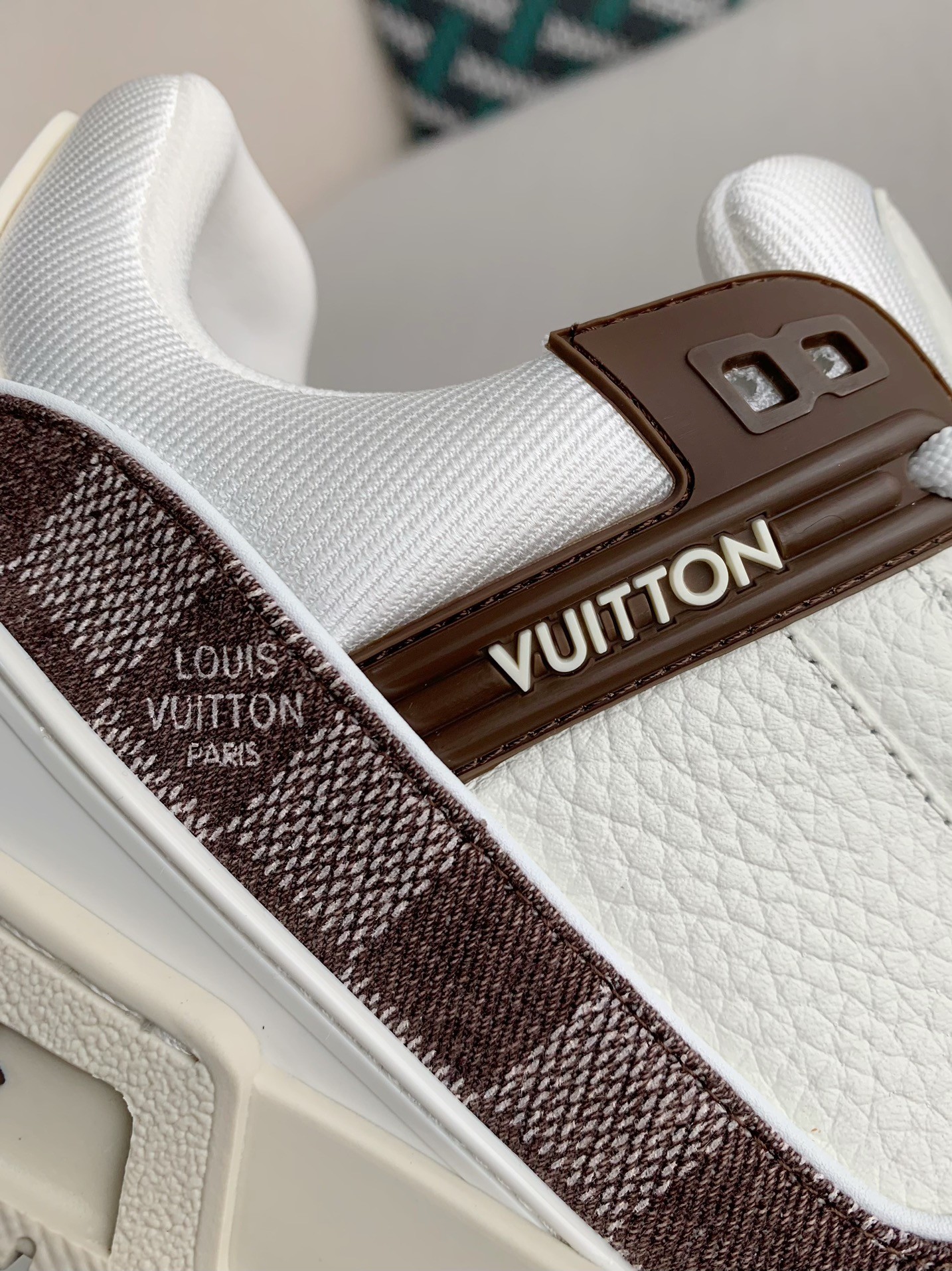 「#3135」 LOUIS VUITTON TRAINER SNEAKERS