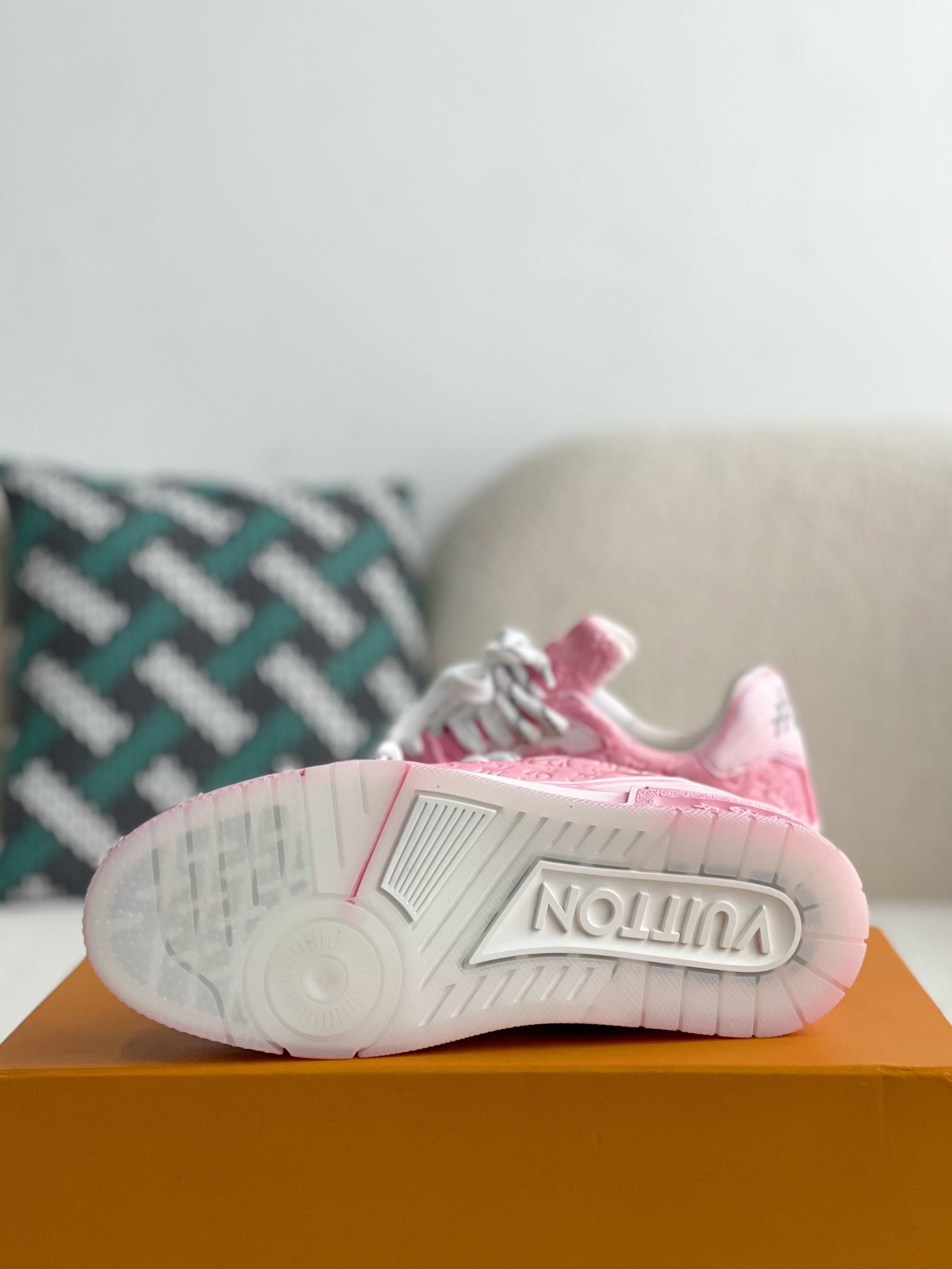 「#3565」 LOUIS VUITTON TRAINER SNEAKERS