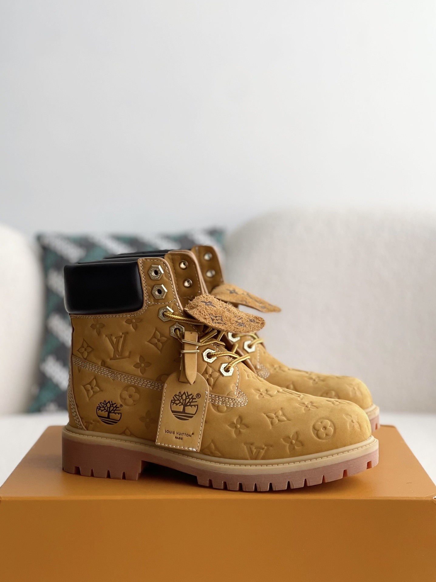 Louis Vuitton x Timberland yellow boots/Martin boots/boots