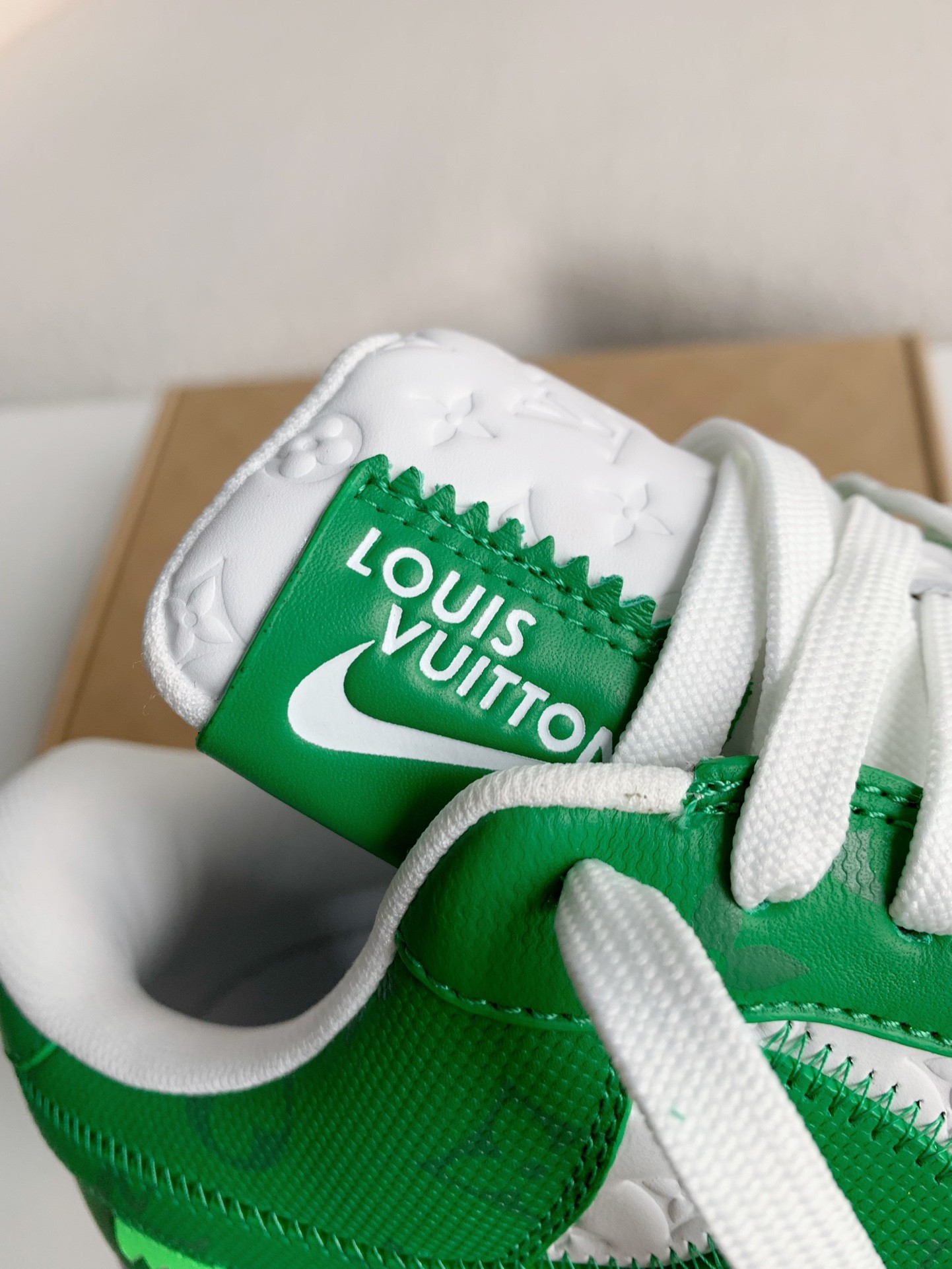 LOUIS VUITTON × NIKE AIR FORCE 1 Sneaker